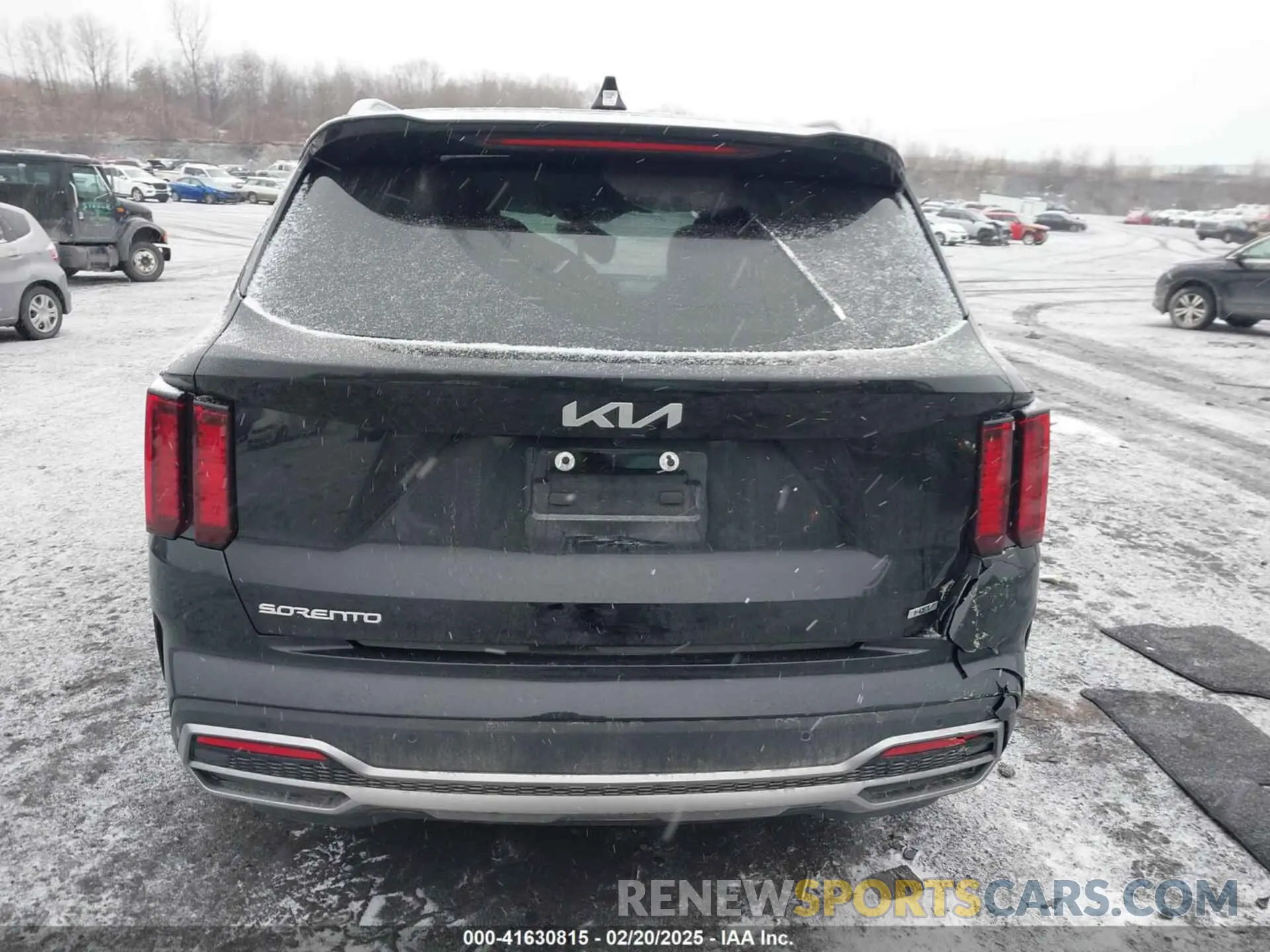 16 Photograph of a damaged car KNDRHDLG6P5206453 KIA SORENTO HYBRID 2023
