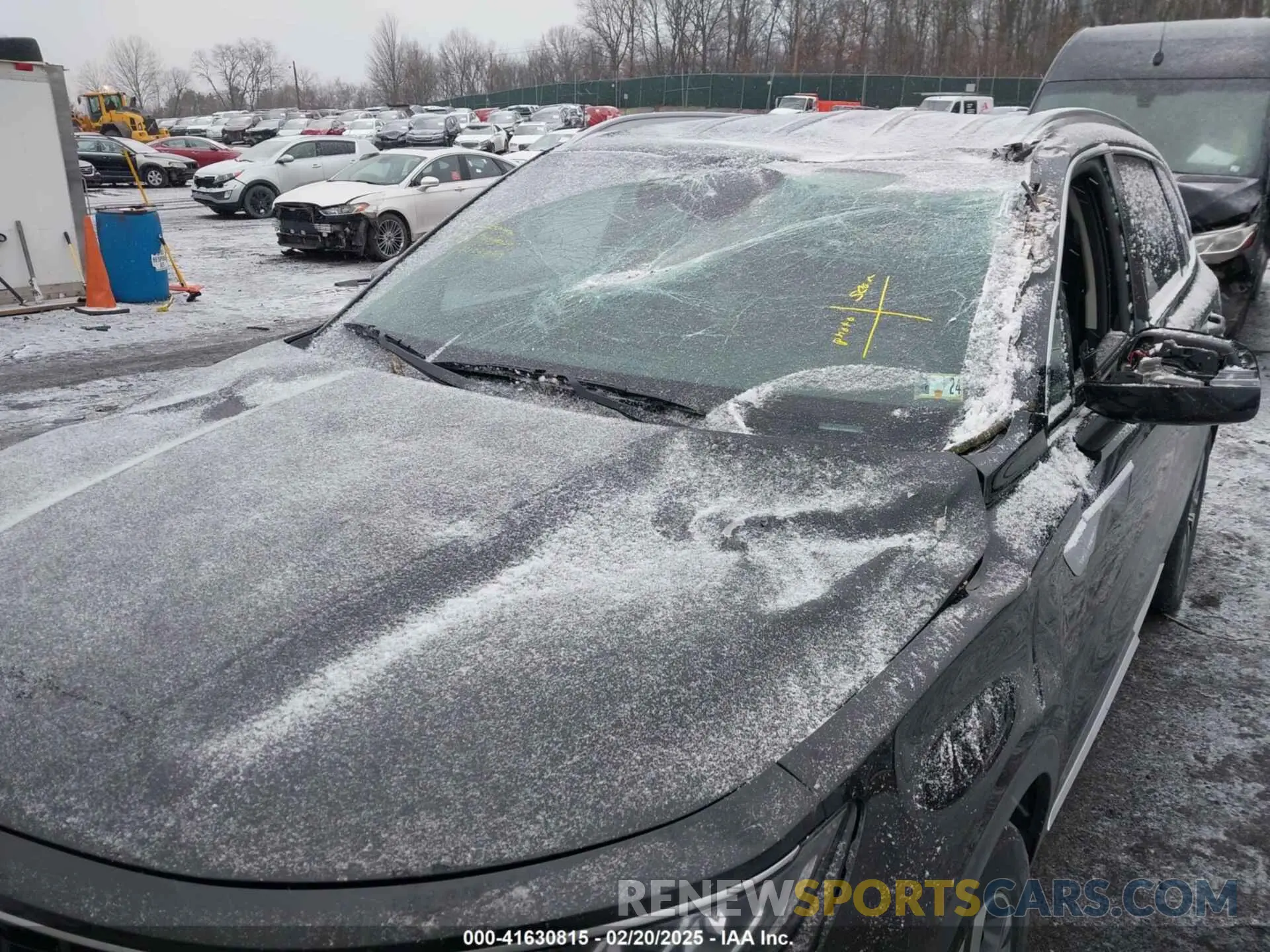6 Photograph of a damaged car KNDRHDLG6P5206453 KIA SORENTO HYBRID 2023