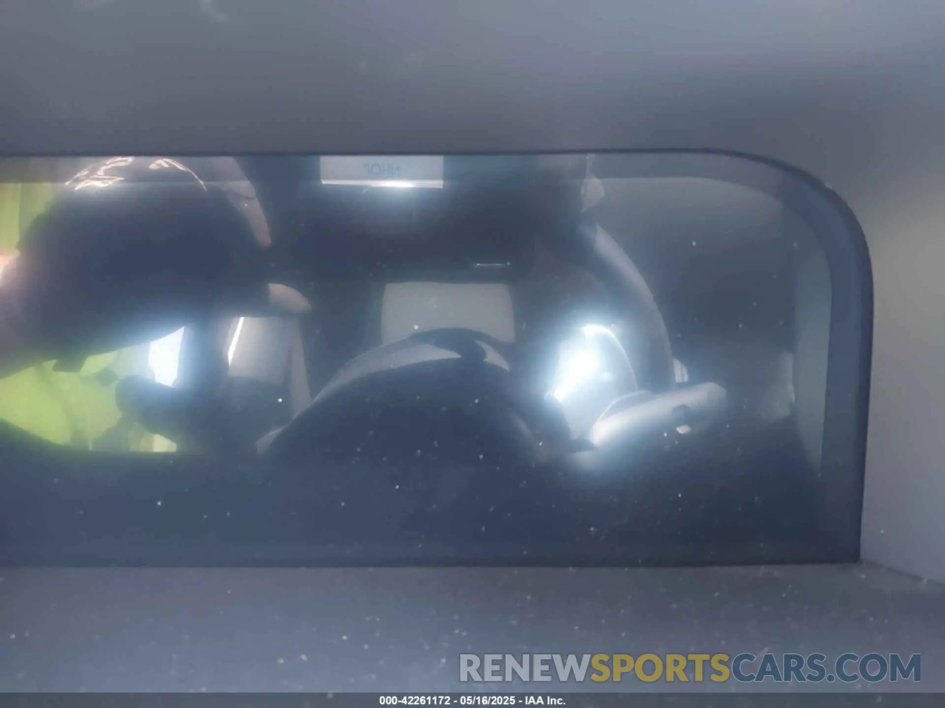 16 Photograph of a damaged car KNDRKDLG0P5208250 KIA SORENTO HYBRID 2023