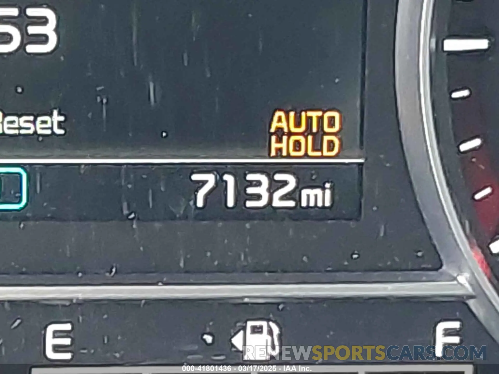 15 Photograph of a damaged car KNDRHDLG5R5259177 KIA SORENTO HYBRID 2024