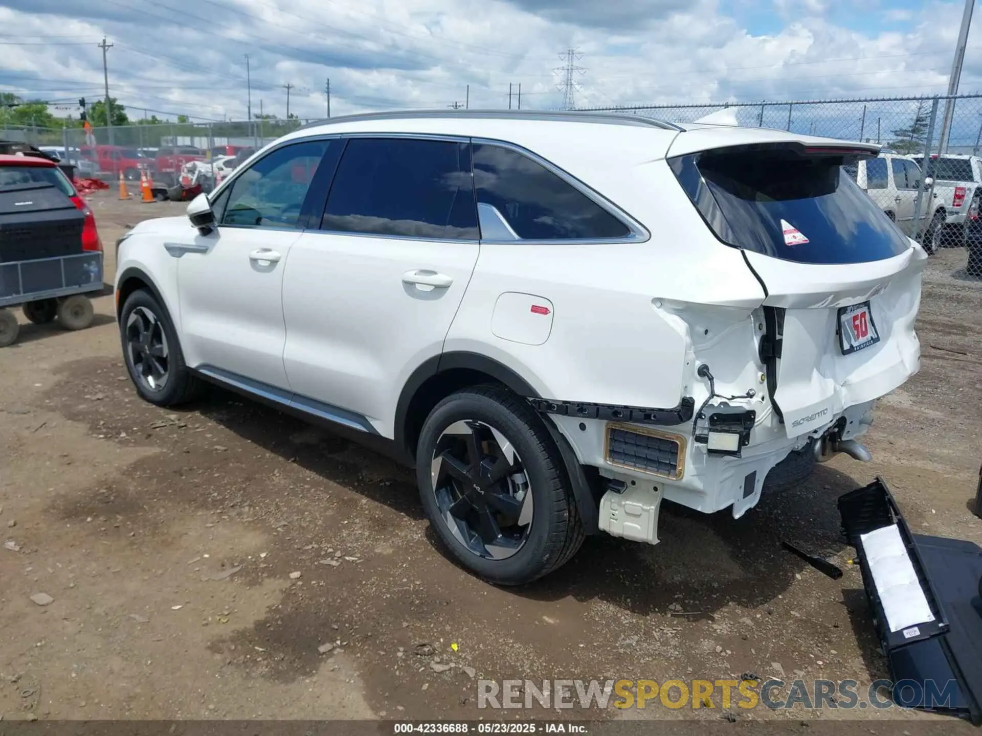 3 Photograph of a damaged car KNDRKDJG6S5374395 KIA SORENTO HYBRID 2025