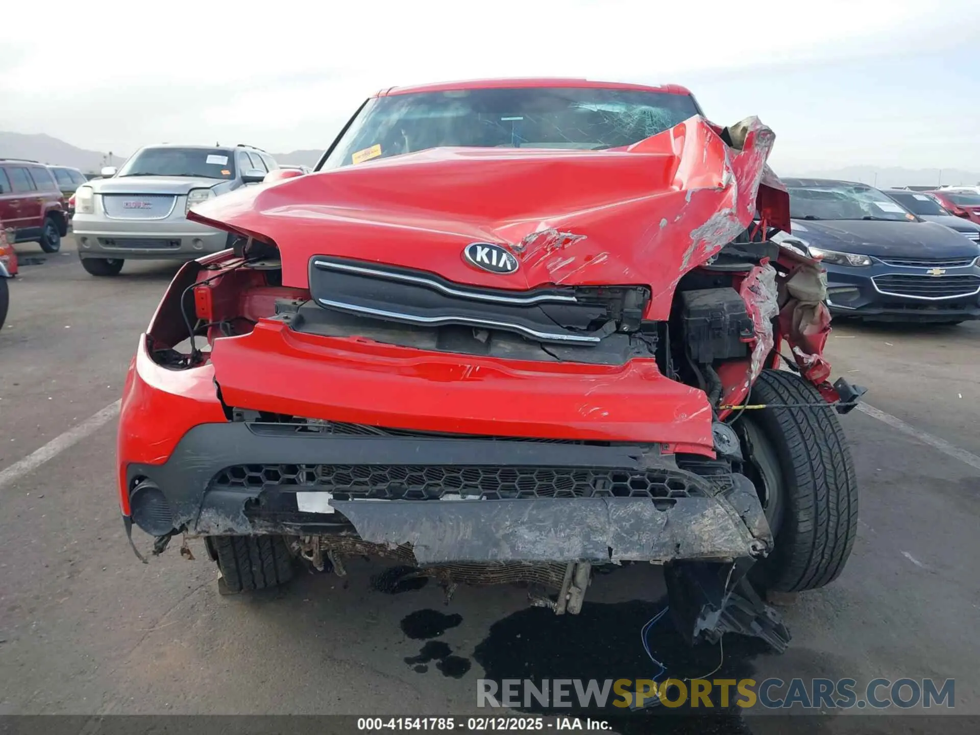 13 Photograph of a damaged car KNDJN2A20K7649583 KIA SOUL 2019