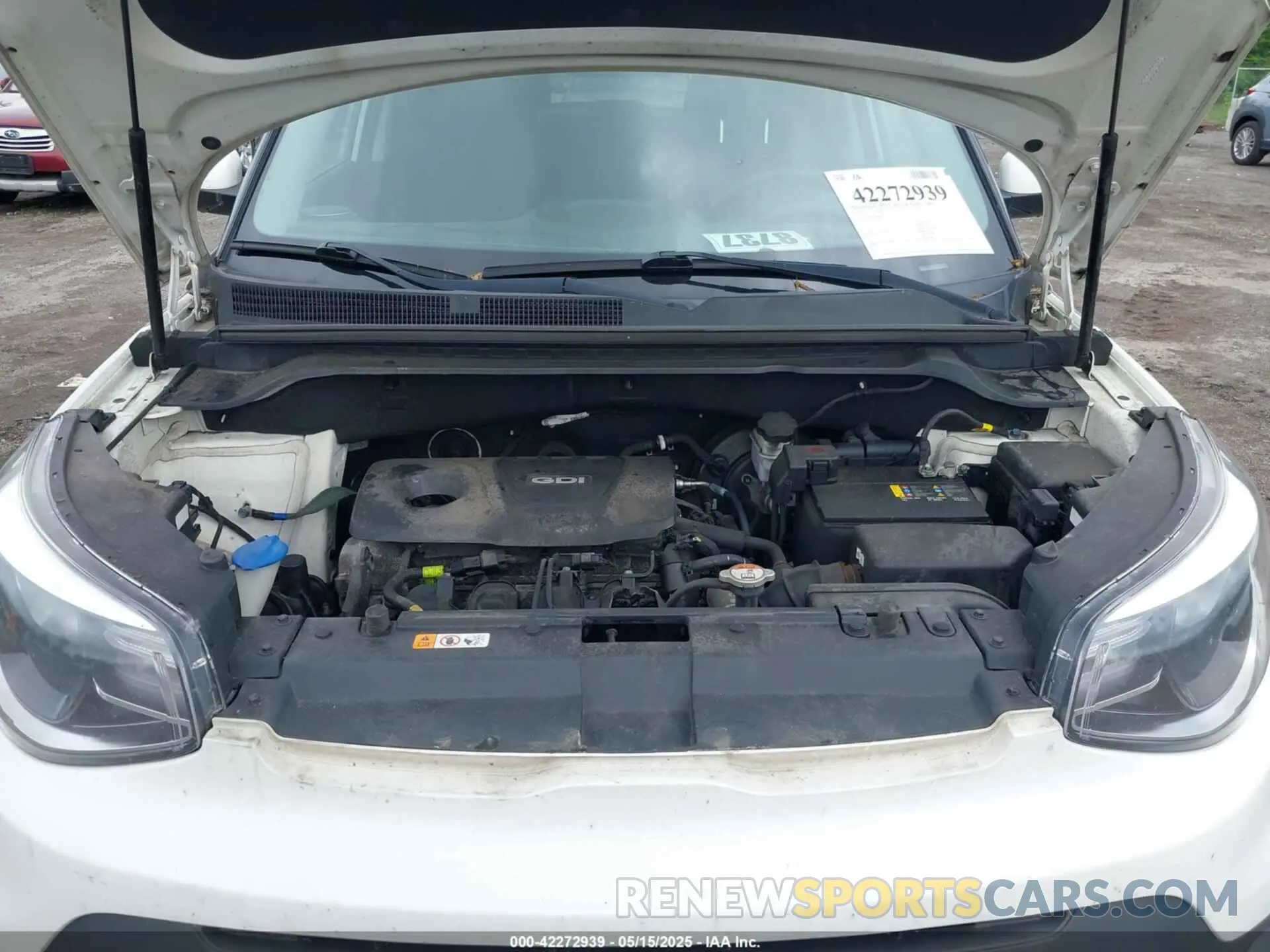 10 Photograph of a damaged car KNDJN2A20K7656081 KIA SOUL 2019