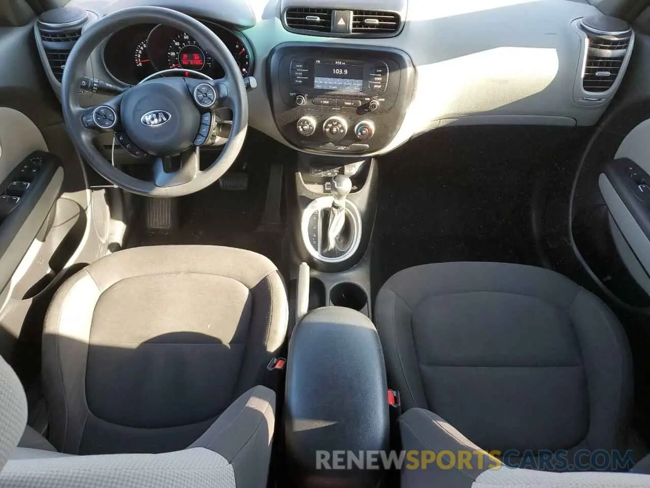 8 Photograph of a damaged car KNDJN2A20K7664651 KIA SOUL 2019