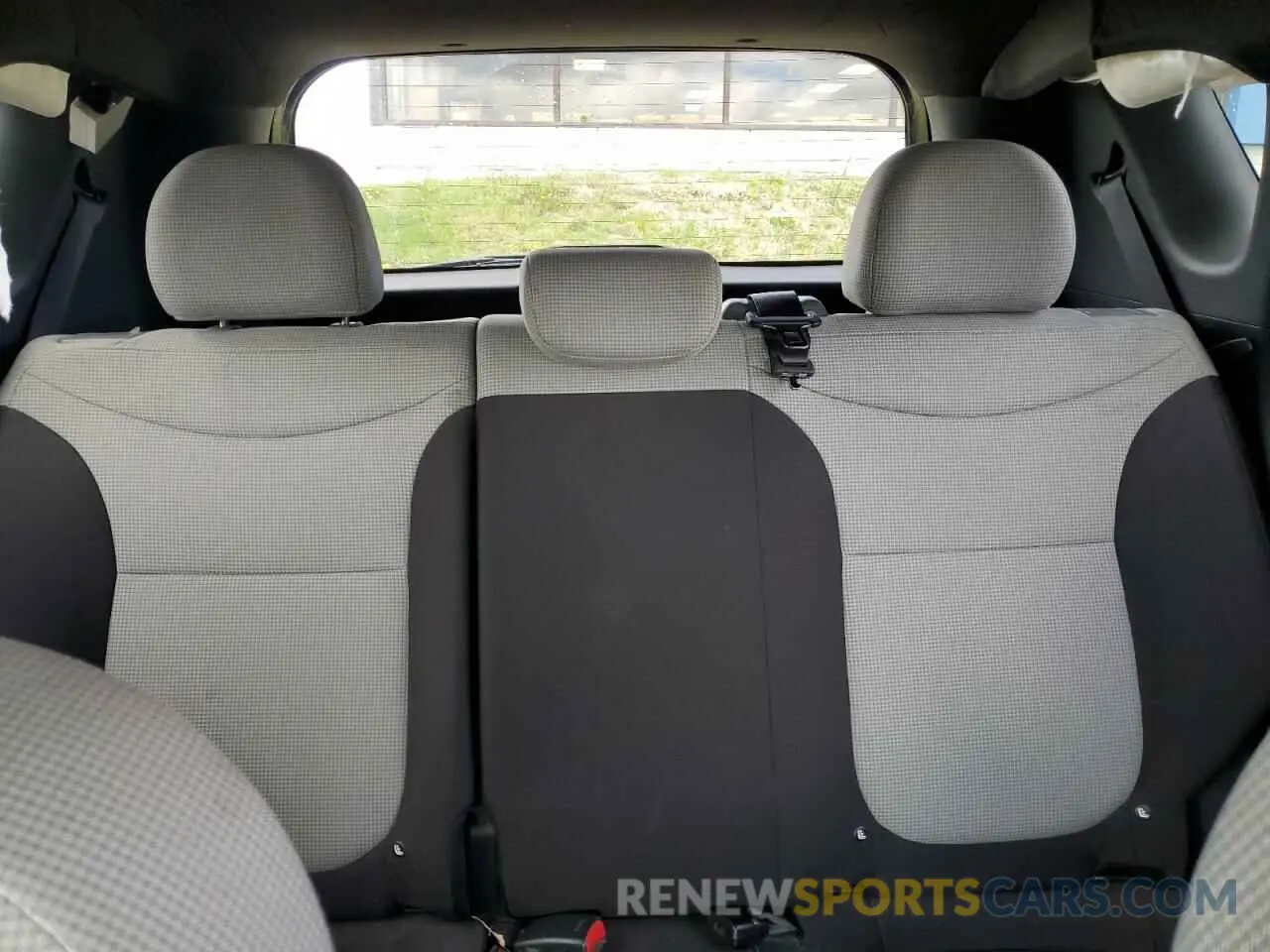10 Photograph of a damaged car KNDJN2A20K7690151 KIA SOUL 2019