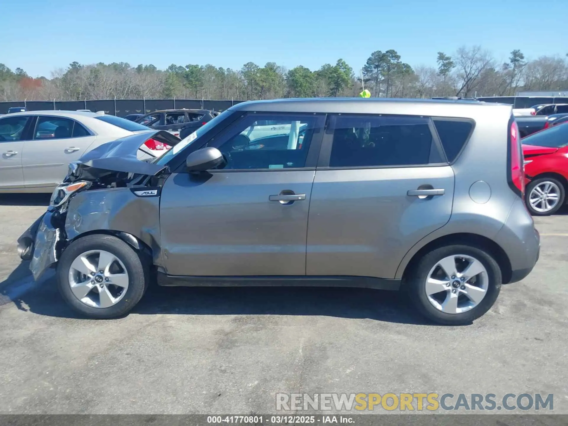 14 Photograph of a damaged car KNDJN2A20K7694992 KIA SOUL 2019