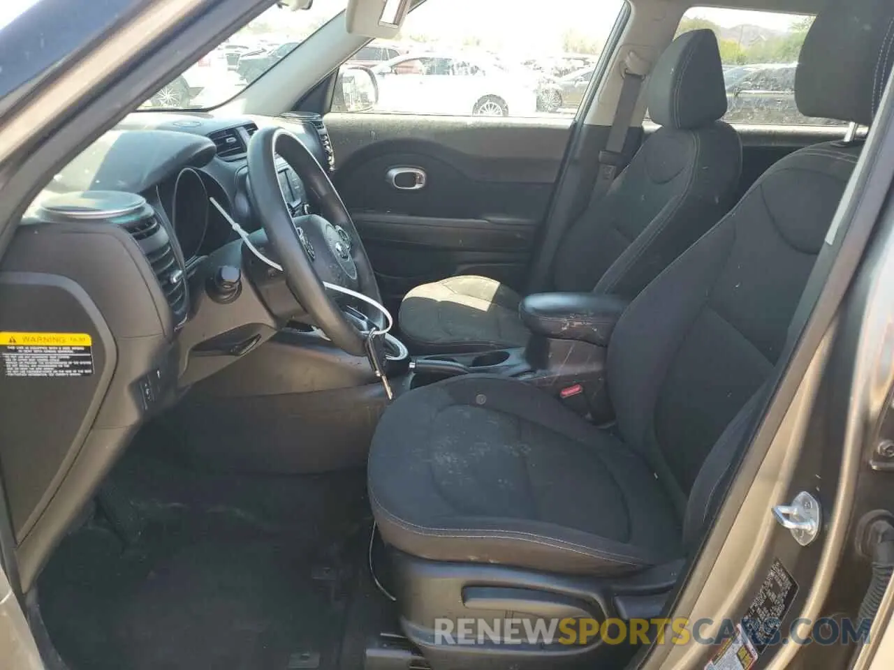 7 Photograph of a damaged car KNDJN2A20K7699724 KIA SOUL 2019