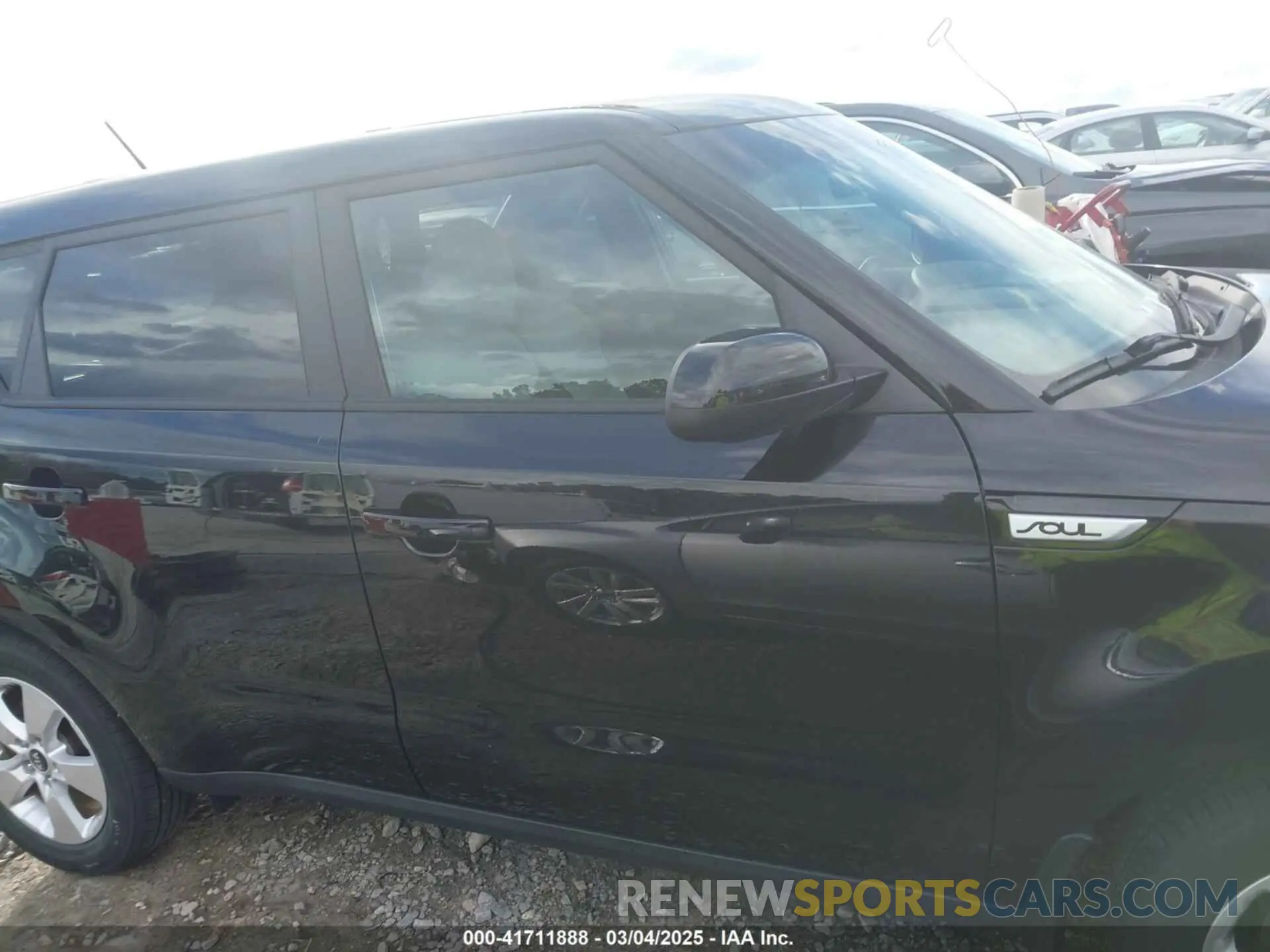 14 Photograph of a damaged car KNDJN2A20K7909321 KIA SOUL 2019
