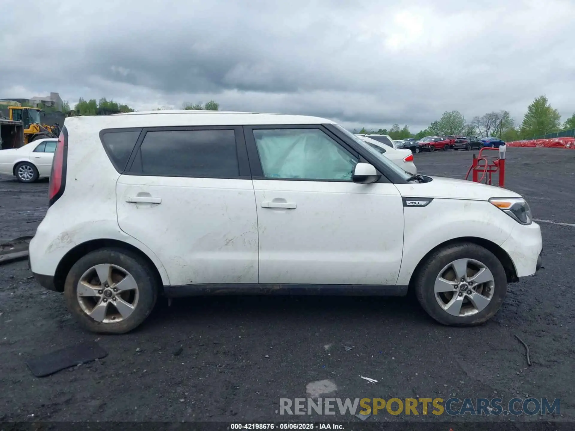 13 Photograph of a damaged car KNDJN2A20K7919055 KIA SOUL 2019