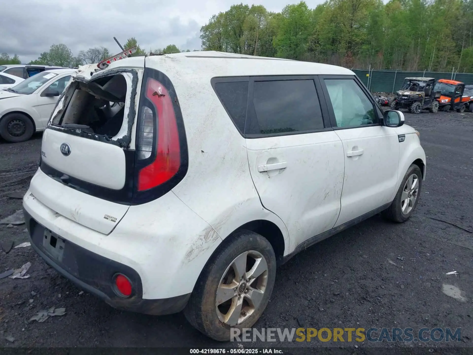 4 Photograph of a damaged car KNDJN2A20K7919055 KIA SOUL 2019