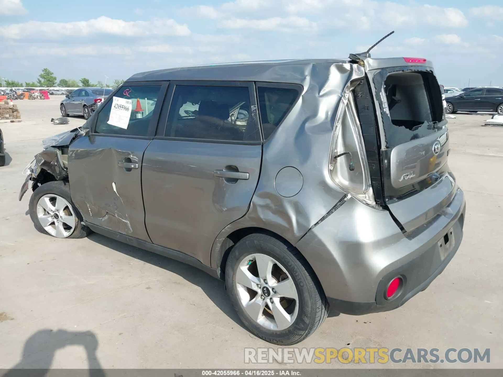 3 Photograph of a damaged car KNDJN2A21K7000214 KIA SOUL 2019