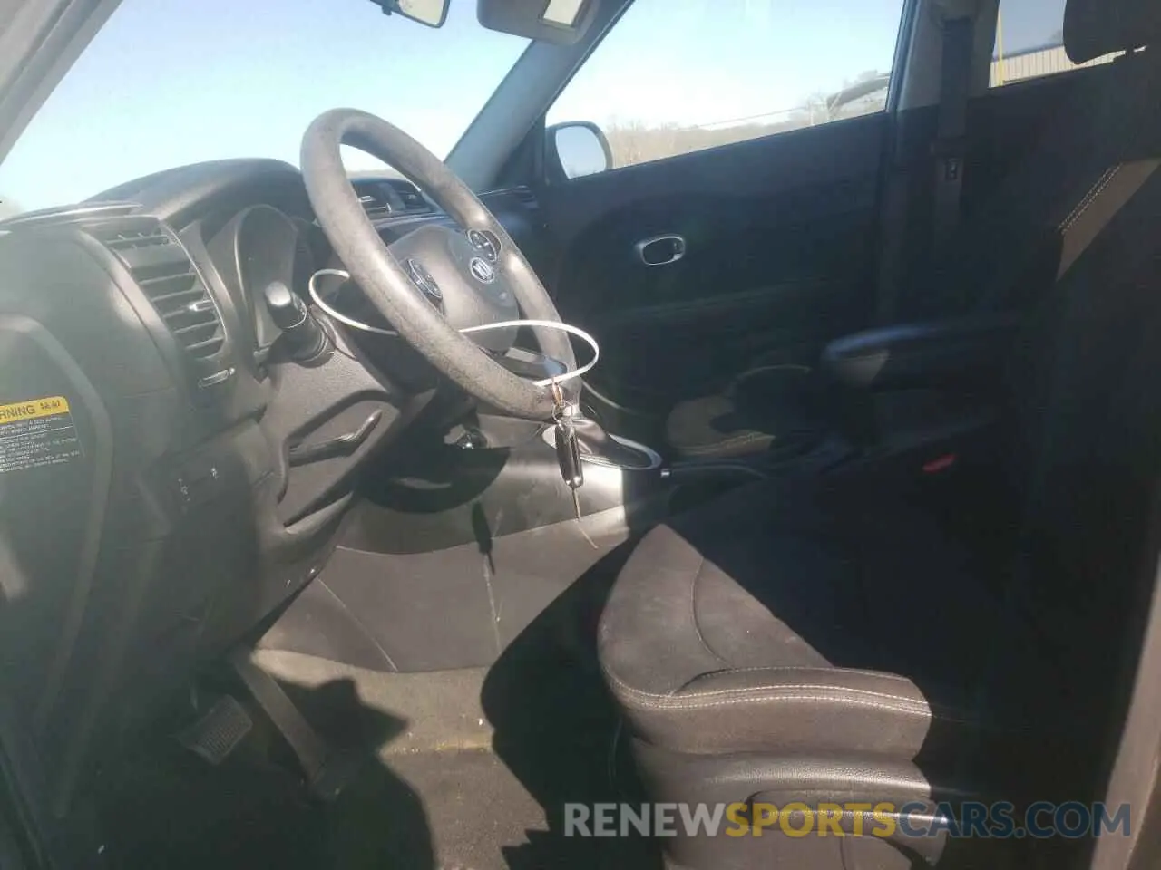 7 Photograph of a damaged car KNDJN2A21K7004666 KIA SOUL 2019