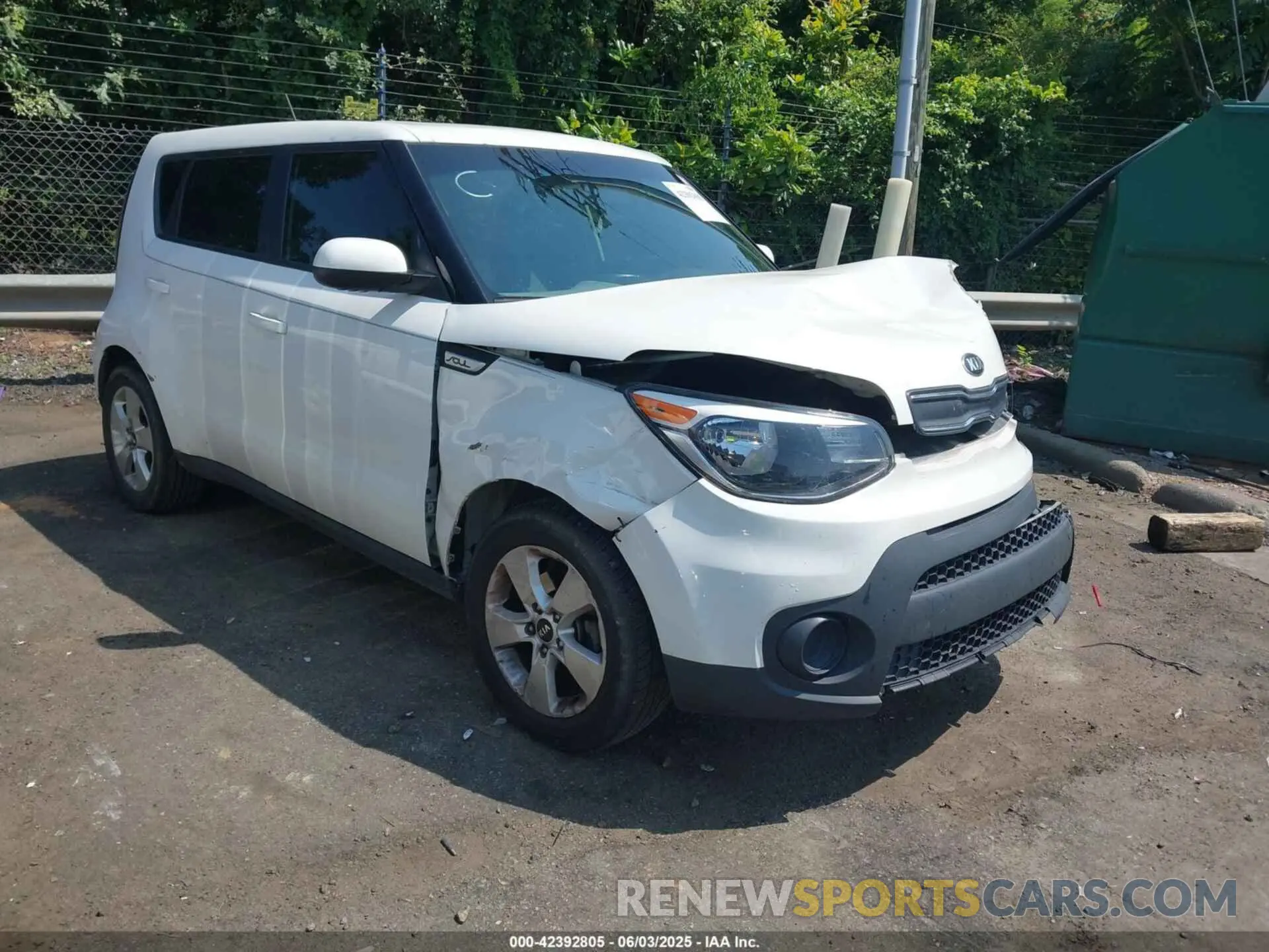 1 Photograph of a damaged car KNDJN2A21K7008670 KIA SOUL 2019