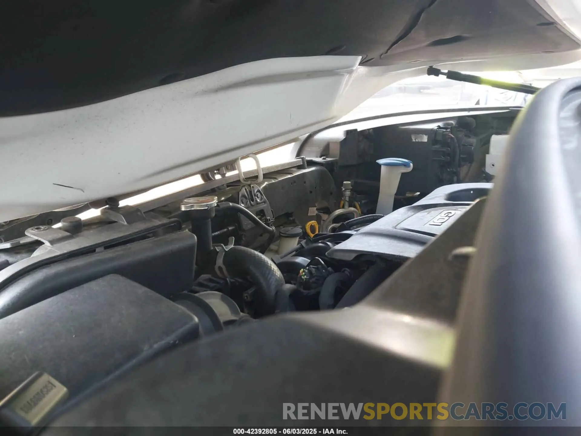 10 Photograph of a damaged car KNDJN2A21K7008670 KIA SOUL 2019