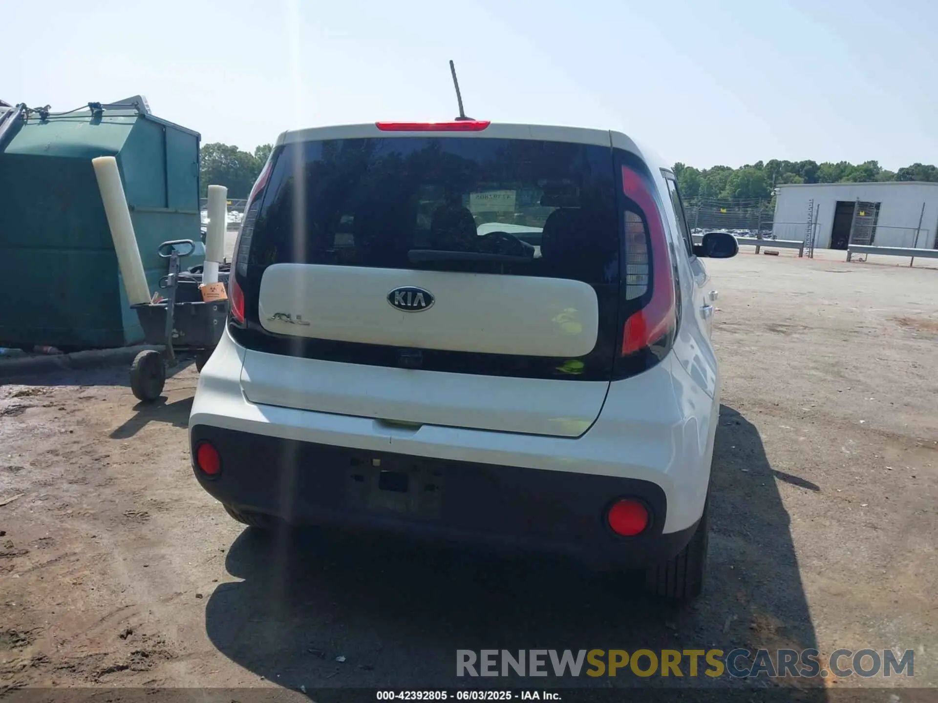 16 Photograph of a damaged car KNDJN2A21K7008670 KIA SOUL 2019
