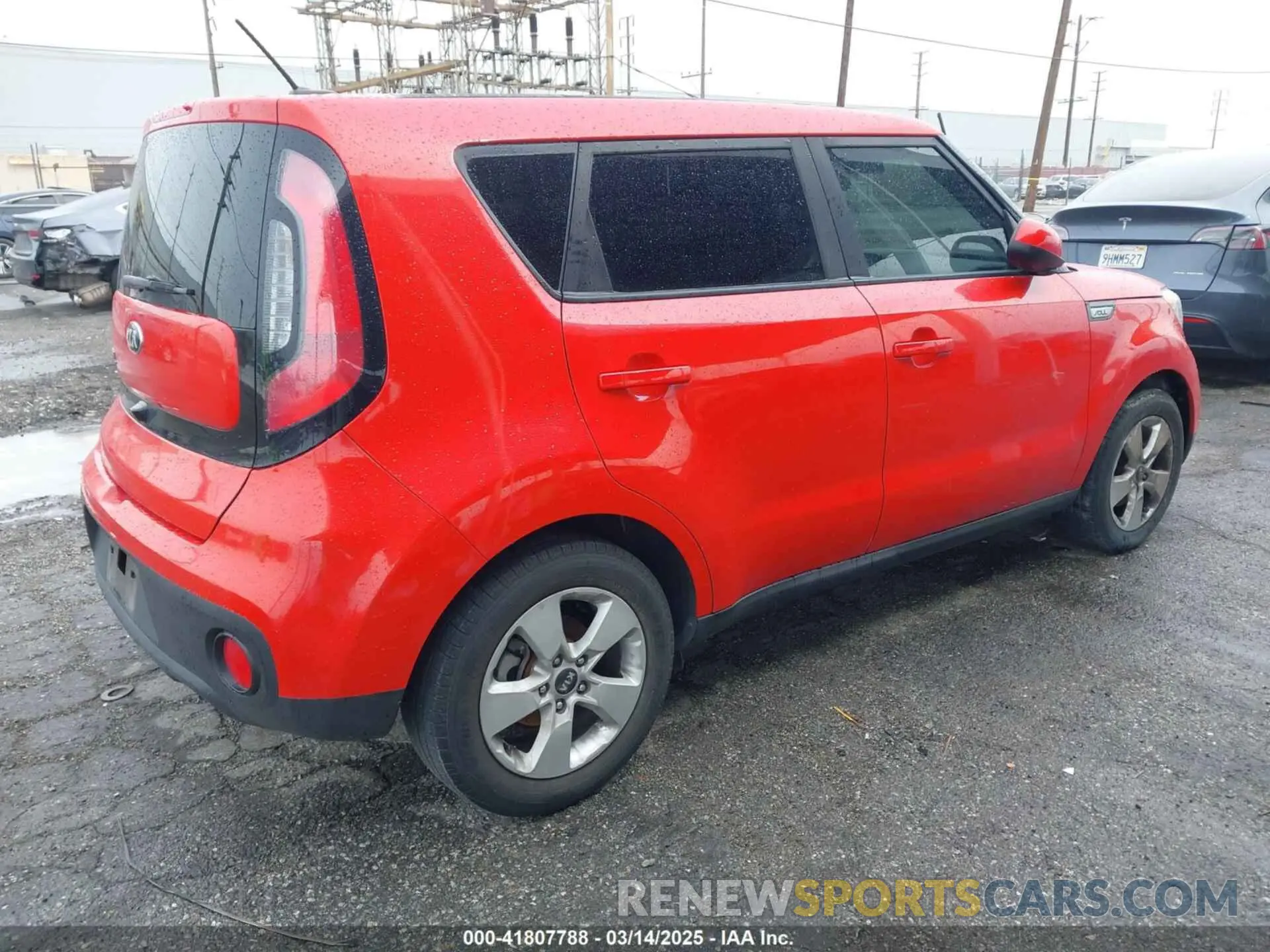 4 Photograph of a damaged car KNDJN2A21K7025193 KIA SOUL 2019