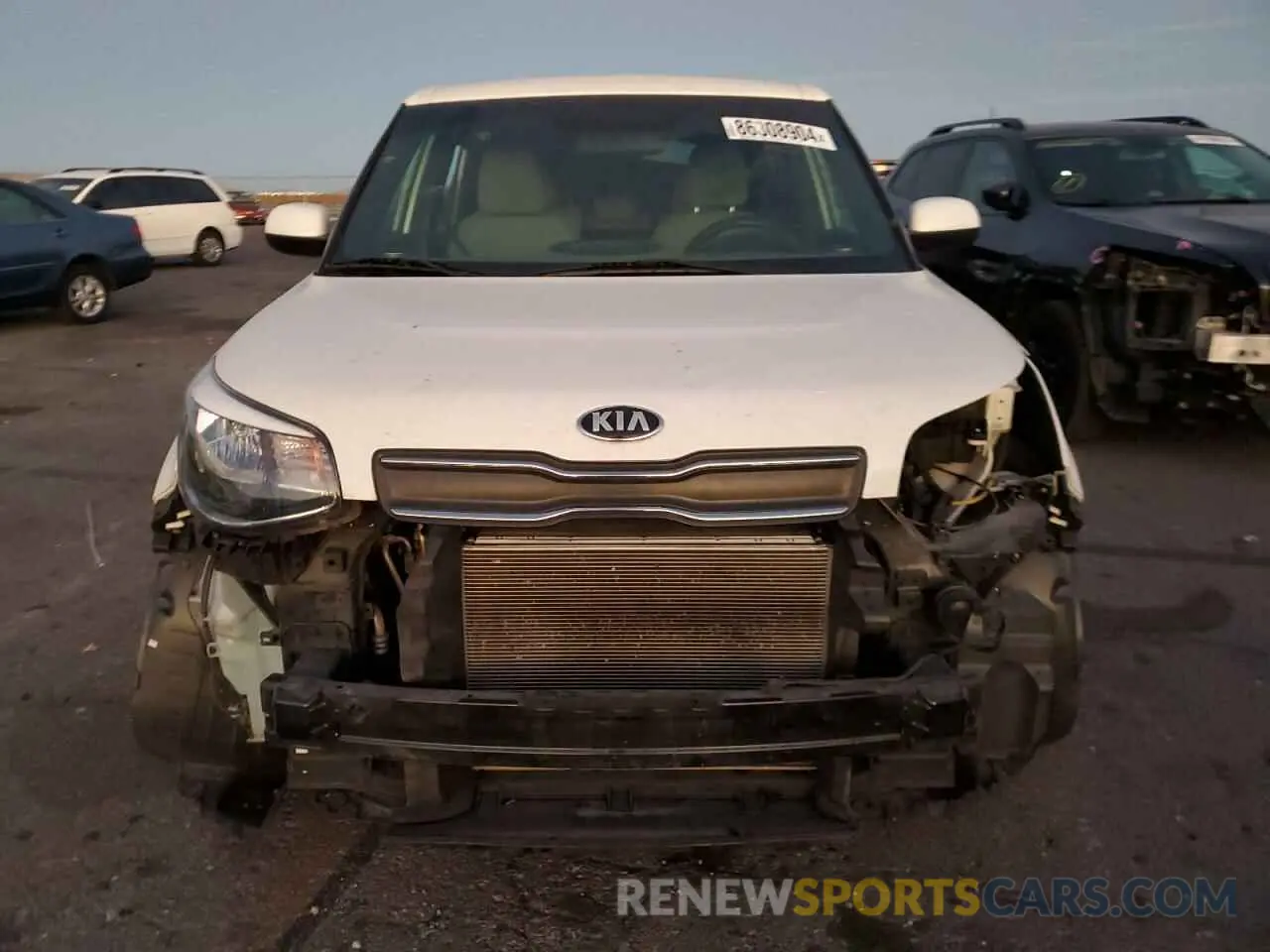 5 Photograph of a damaged car KNDJN2A21K7025730 KIA SOUL 2019