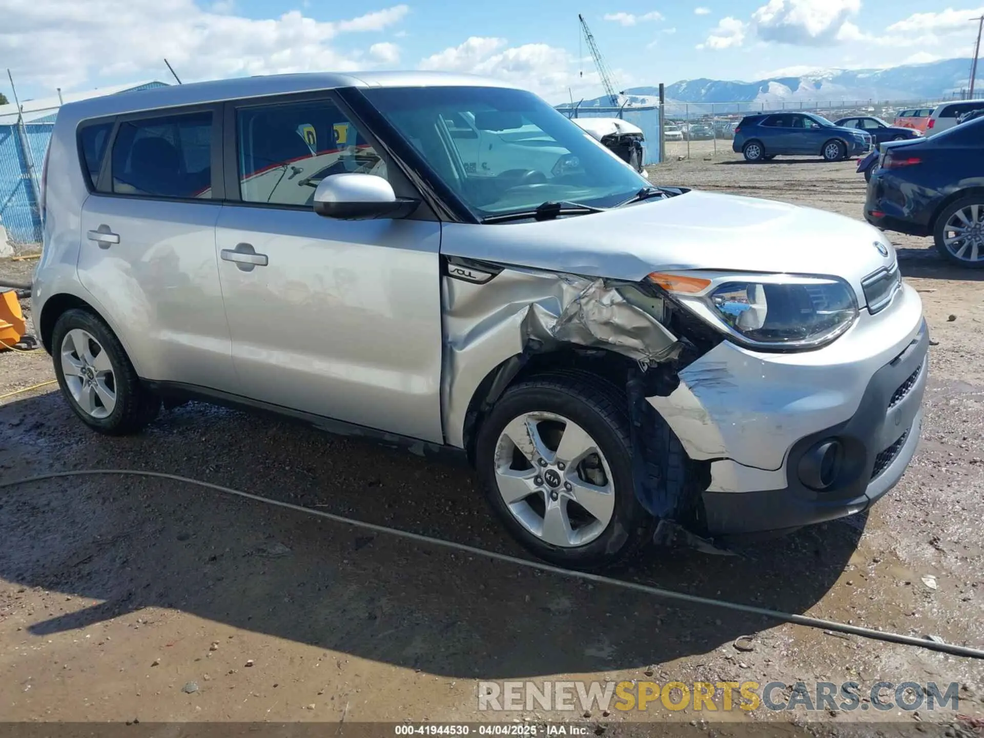 1 Photograph of a damaged car KNDJN2A21K7656087 KIA SOUL 2019
