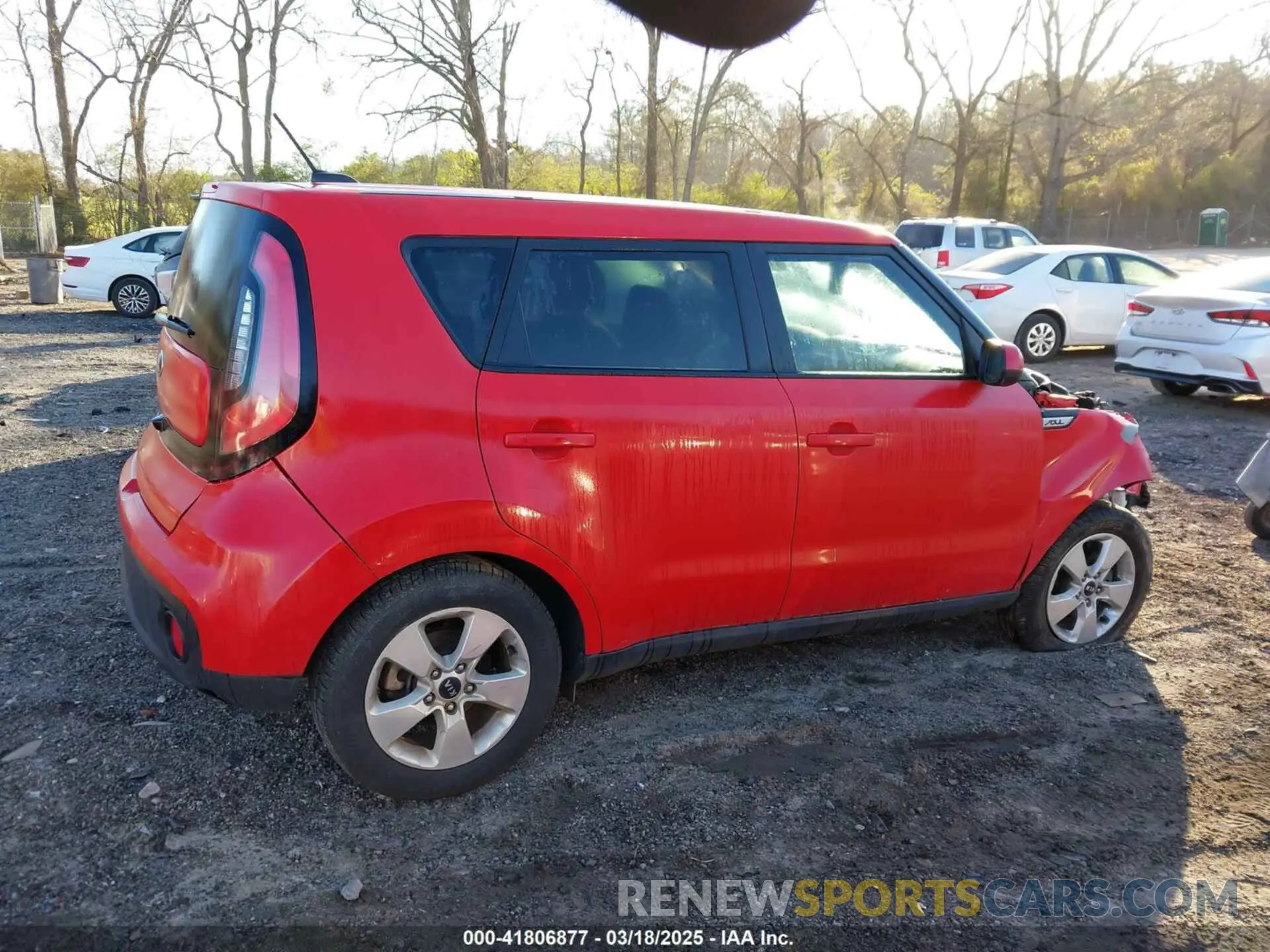 13 Photograph of a damaged car KNDJN2A21K7673925 KIA SOUL 2019
