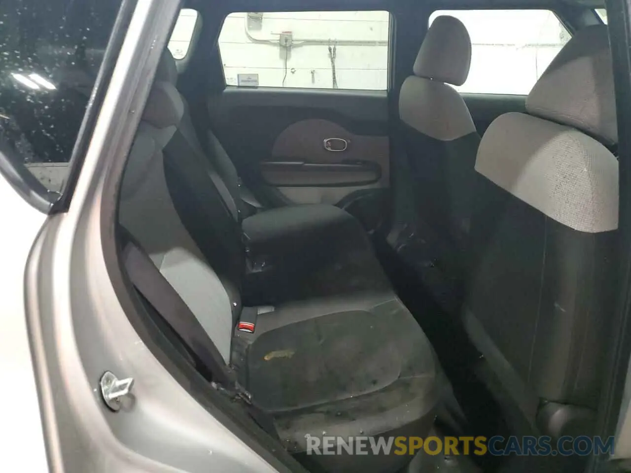 11 Photograph of a damaged car KNDJN2A21K7686156 KIA SOUL 2019