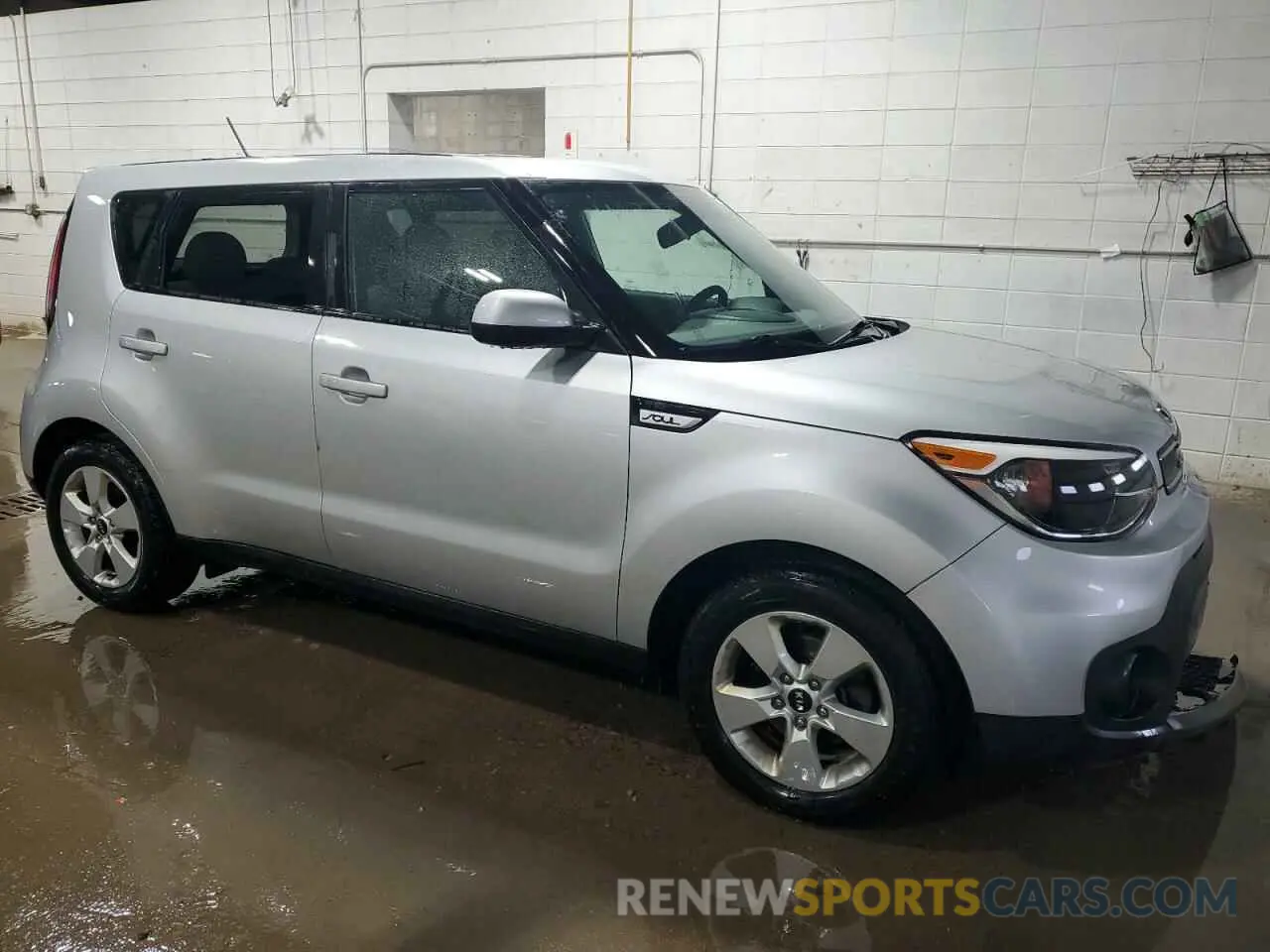 4 Photograph of a damaged car KNDJN2A21K7686156 KIA SOUL 2019