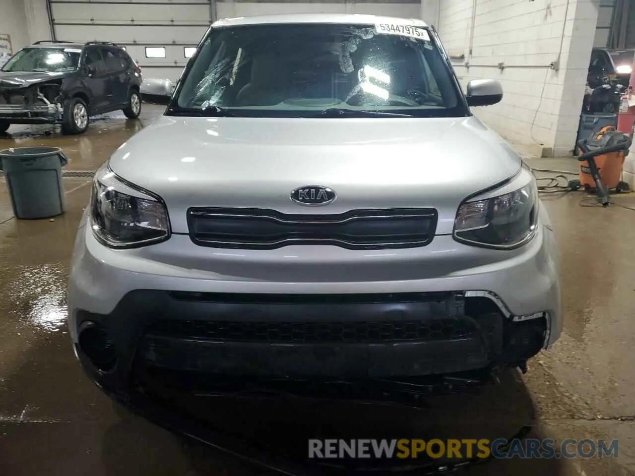 5 Photograph of a damaged car KNDJN2A21K7686156 KIA SOUL 2019