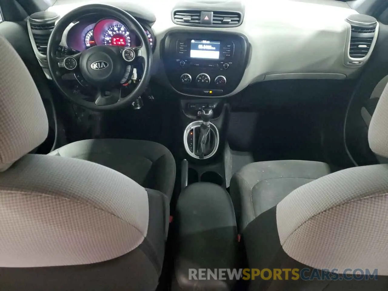 8 Photograph of a damaged car KNDJN2A21K7686156 KIA SOUL 2019