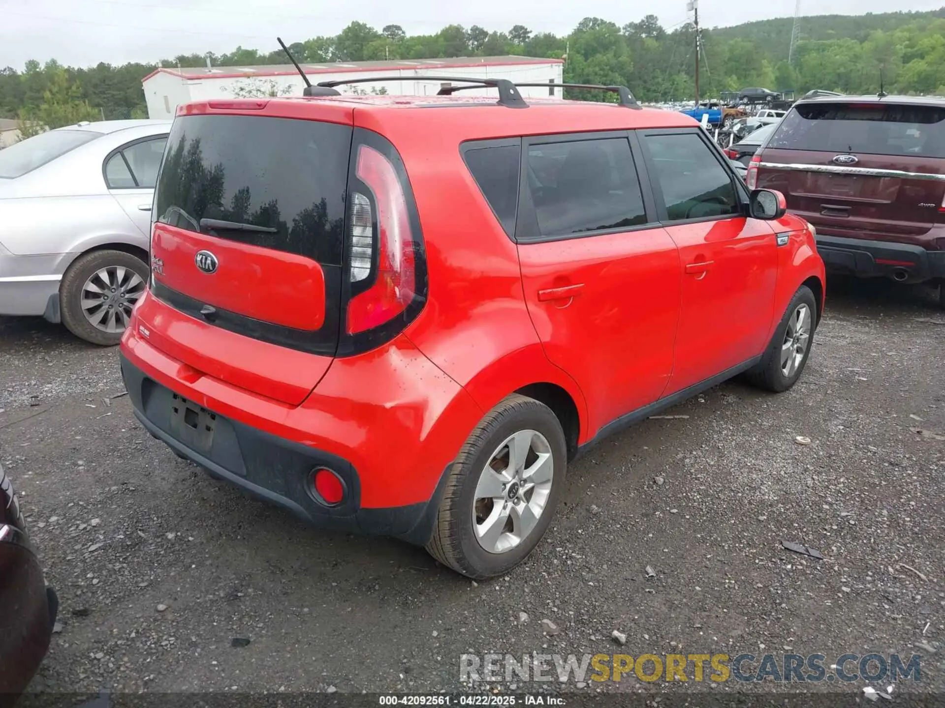 4 Photograph of a damaged car KNDJN2A21K7686187 KIA SOUL 2019