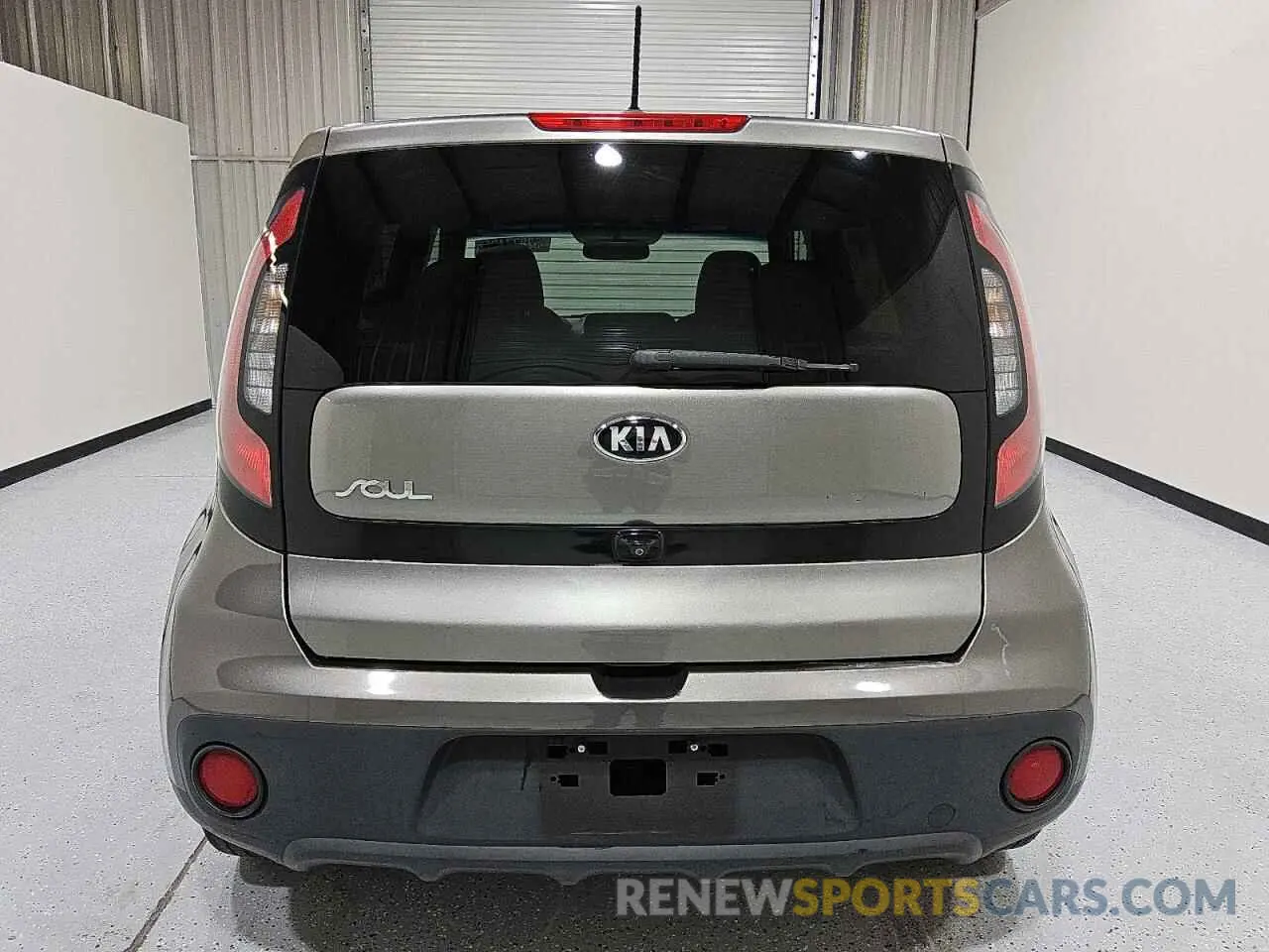 6 Photograph of a damaged car KNDJN2A21K7690384 KIA SOUL 2019
