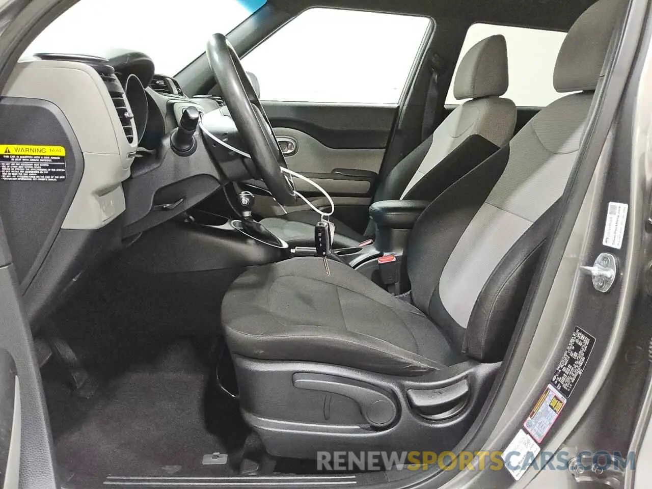 7 Photograph of a damaged car KNDJN2A21K7690384 KIA SOUL 2019