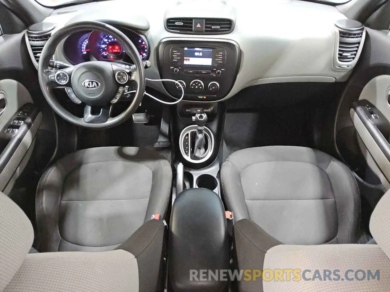 8 Photograph of a damaged car KNDJN2A21K7690384 KIA SOUL 2019
