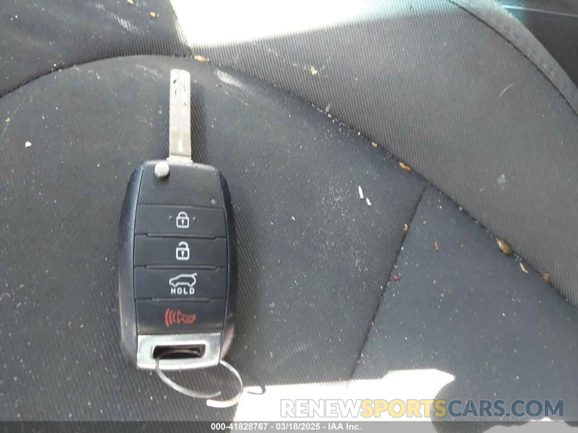 11 Photograph of a damaged car KNDJN2A21K7692264 KIA SOUL 2019