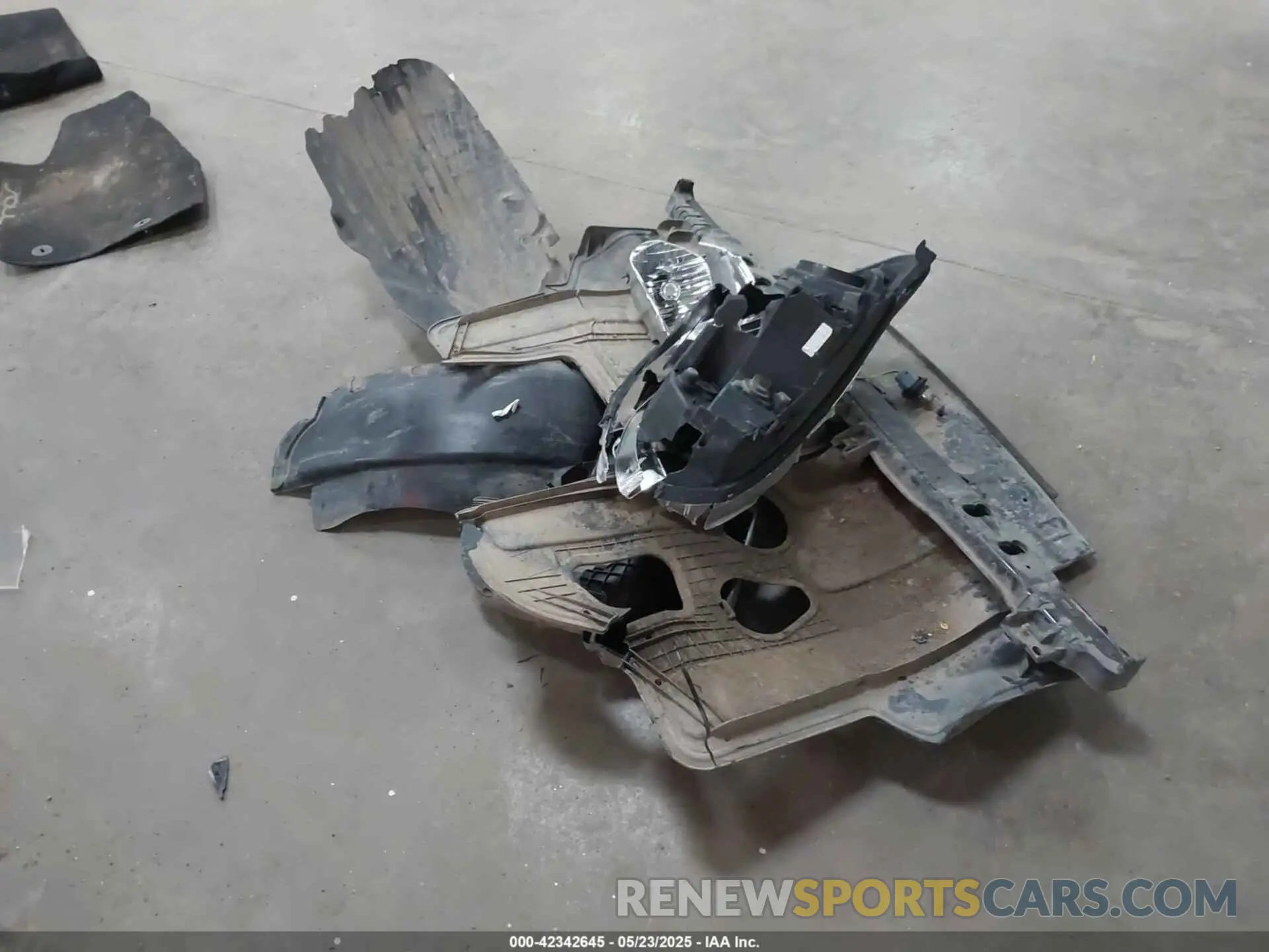 12 Photograph of a damaged car KNDJN2A21K7699666 KIA SOUL 2019