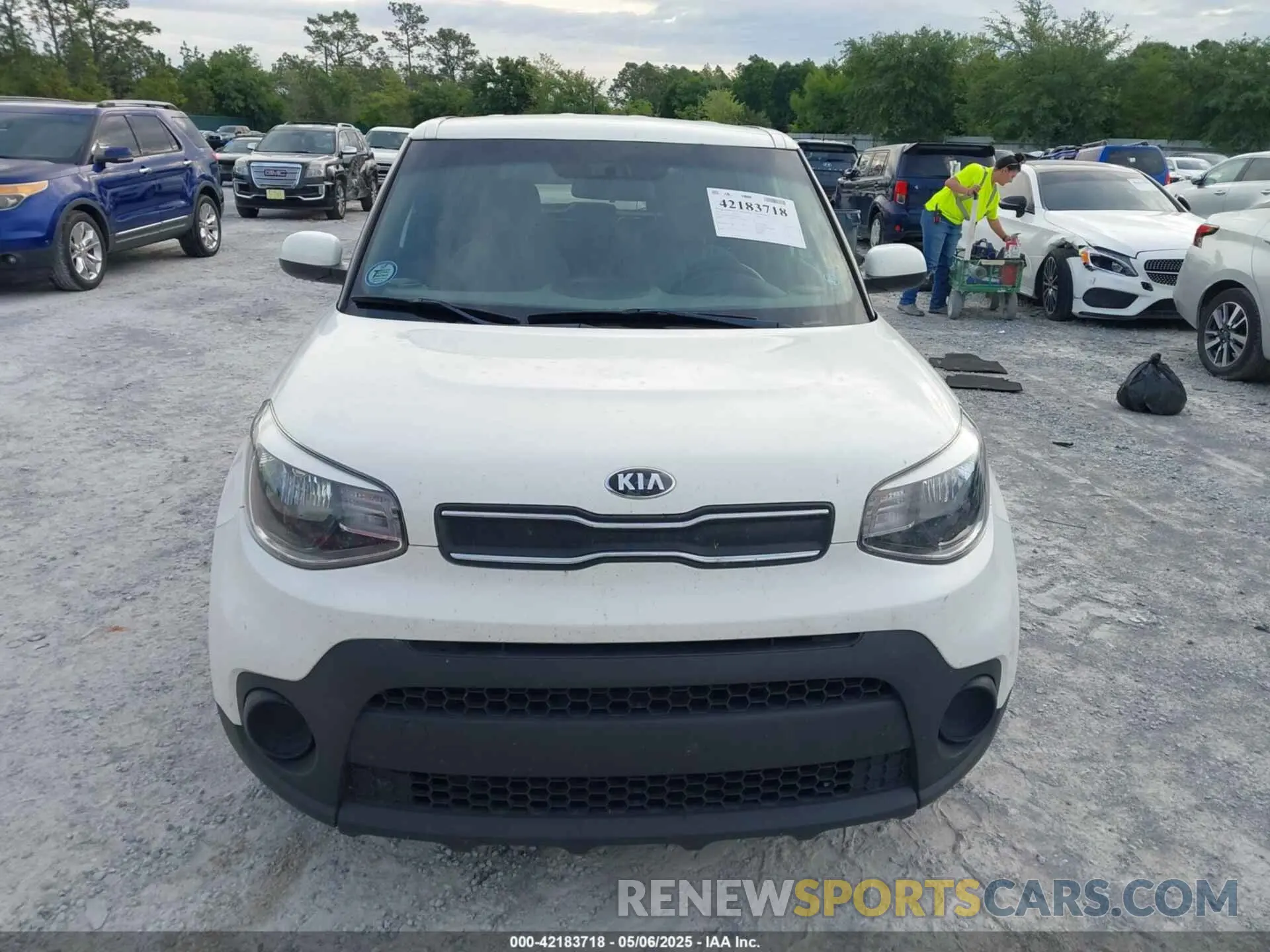 12 Photograph of a damaged car KNDJN2A22K7022769 KIA SOUL 2019