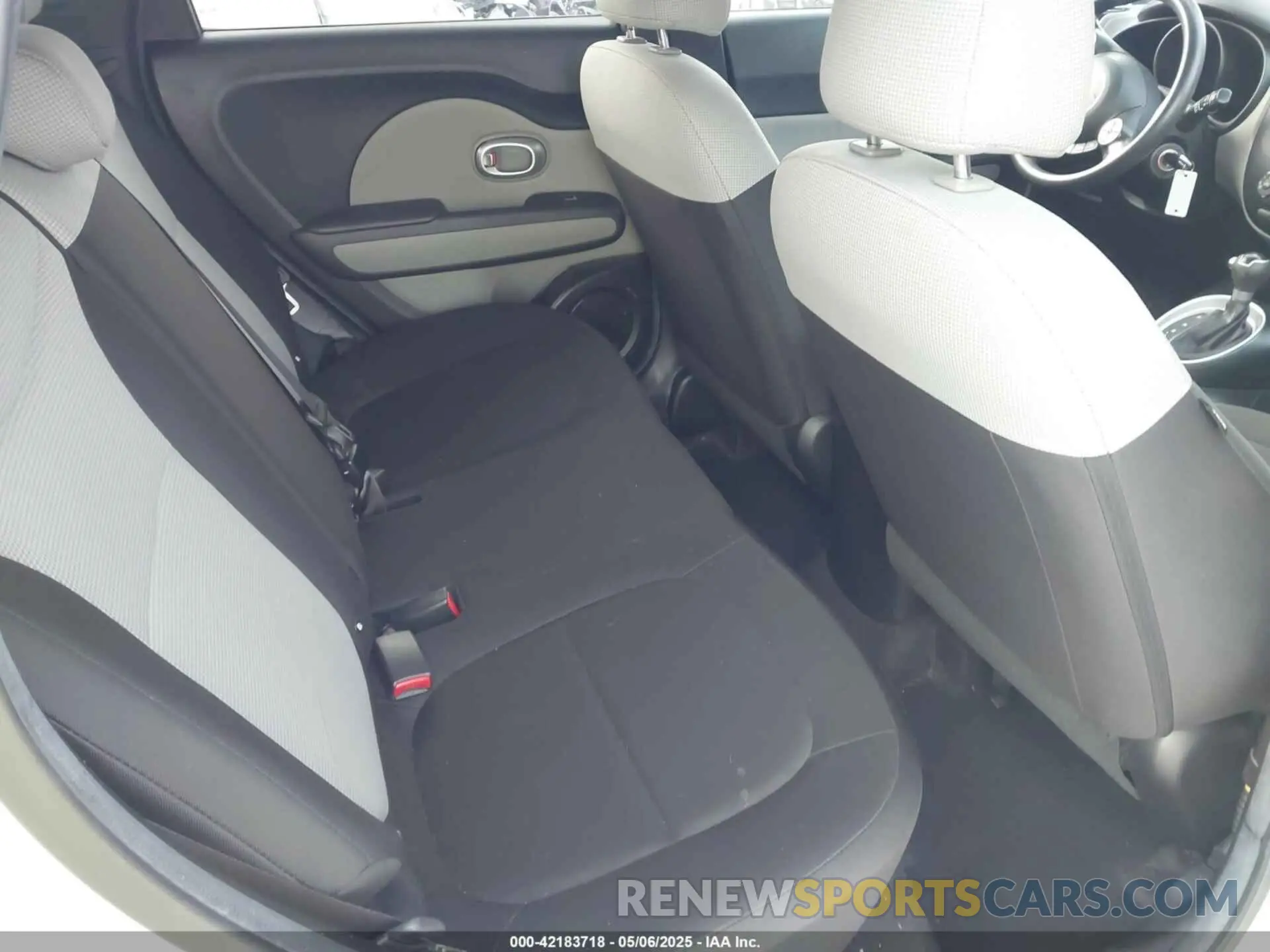 8 Photograph of a damaged car KNDJN2A22K7022769 KIA SOUL 2019