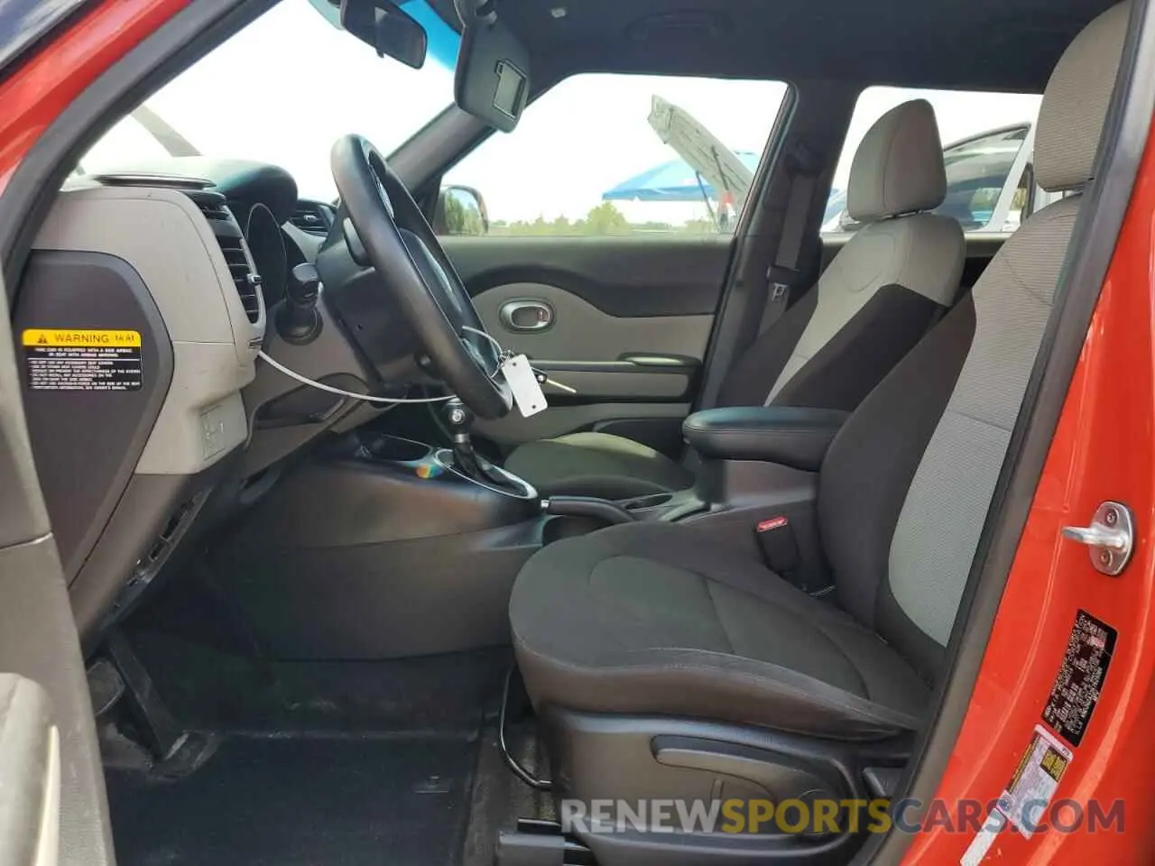 7 Photograph of a damaged car KNDJN2A22K7629366 KIA SOUL 2019