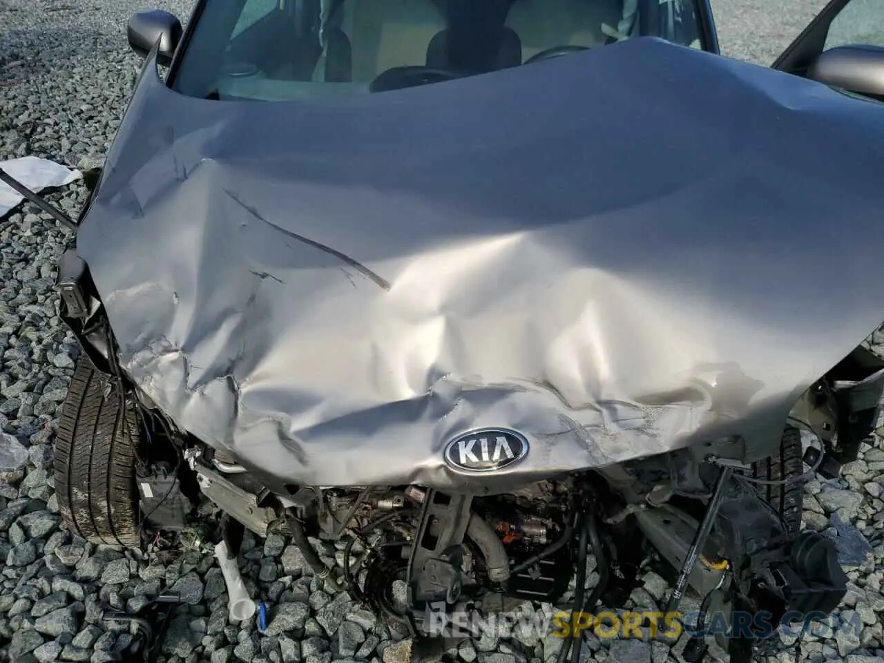 12 Photograph of a damaged car KNDJN2A22K7637757 KIA SOUL 2019