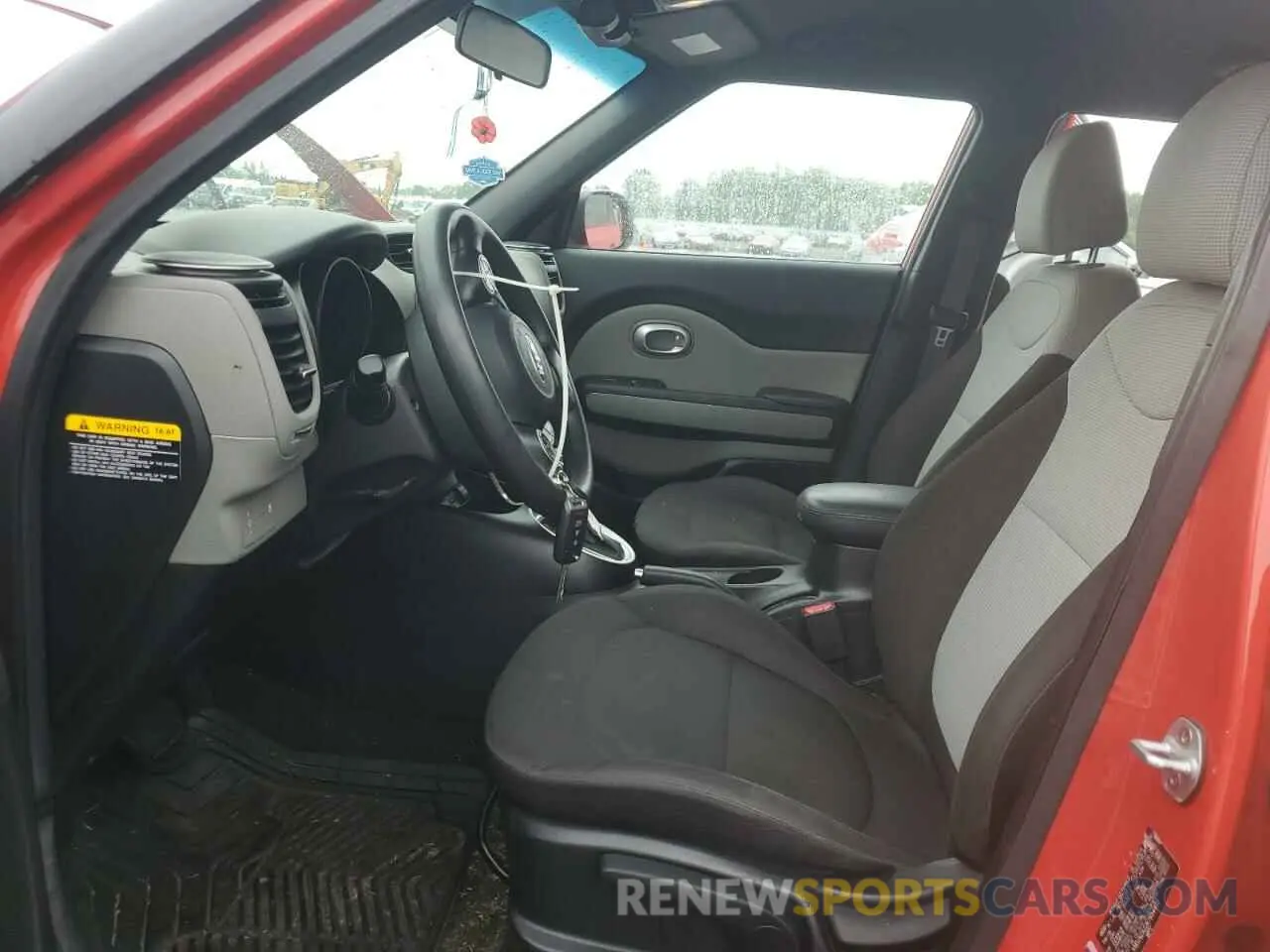 7 Photograph of a damaged car KNDJN2A22K7654493 KIA SOUL 2019