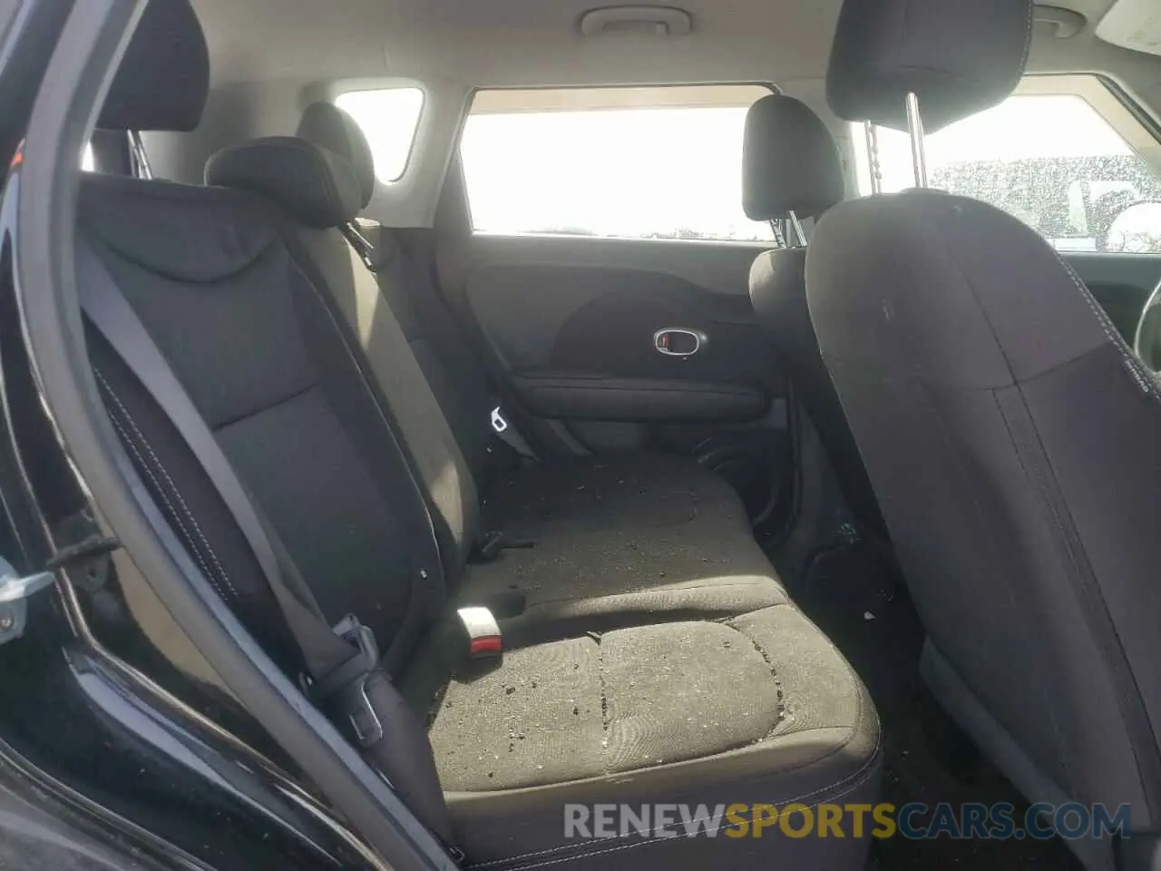 10 Photograph of a damaged car KNDJN2A22K7663419 KIA SOUL 2019
