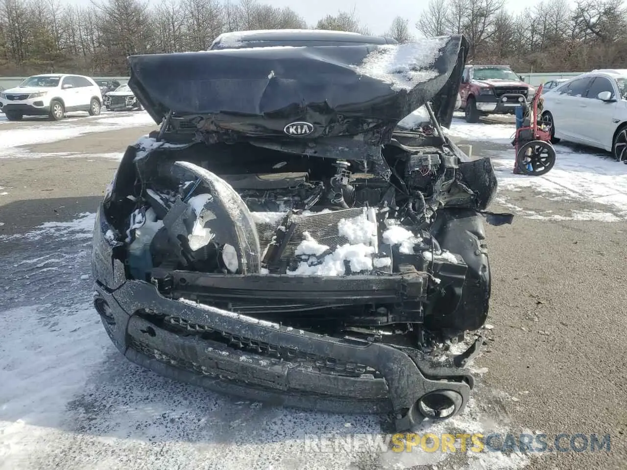 5 Photograph of a damaged car KNDJN2A22K7663419 KIA SOUL 2019