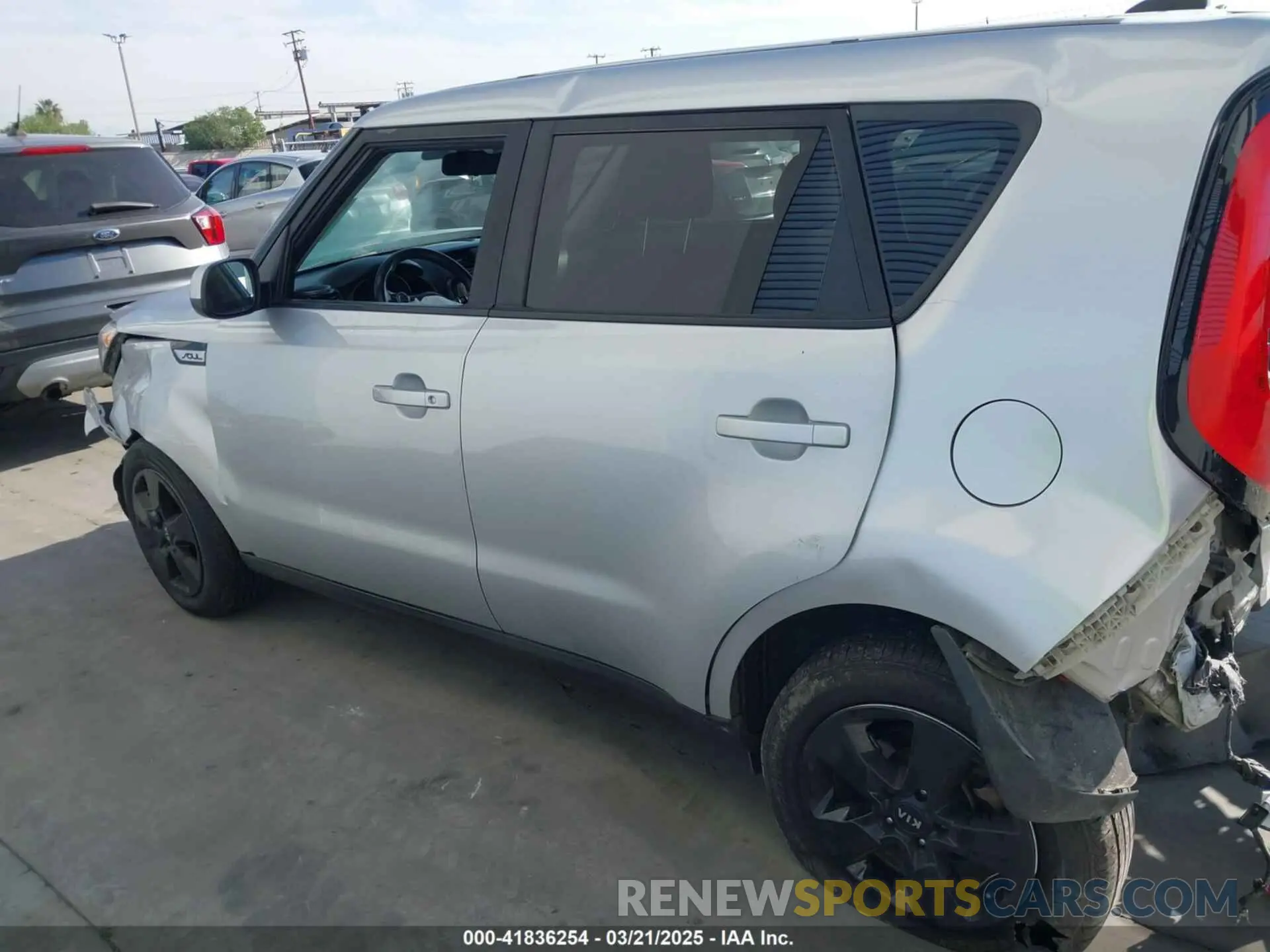 14 Photograph of a damaged car KNDJN2A22K7681399 KIA SOUL 2019