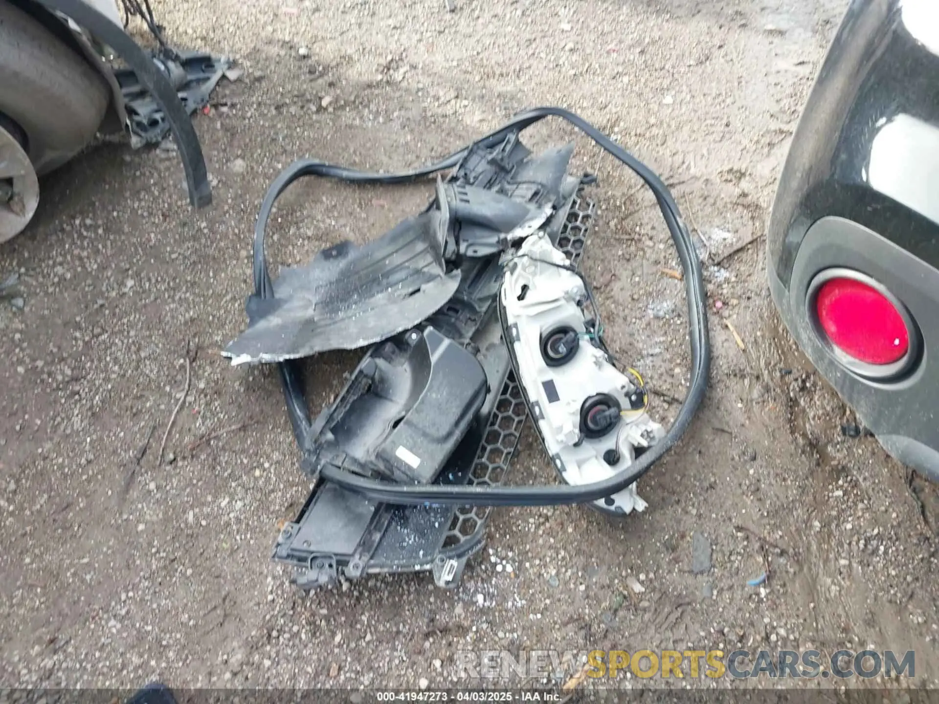 12 Photograph of a damaged car KNDJN2A22K7685873 KIA SOUL 2019