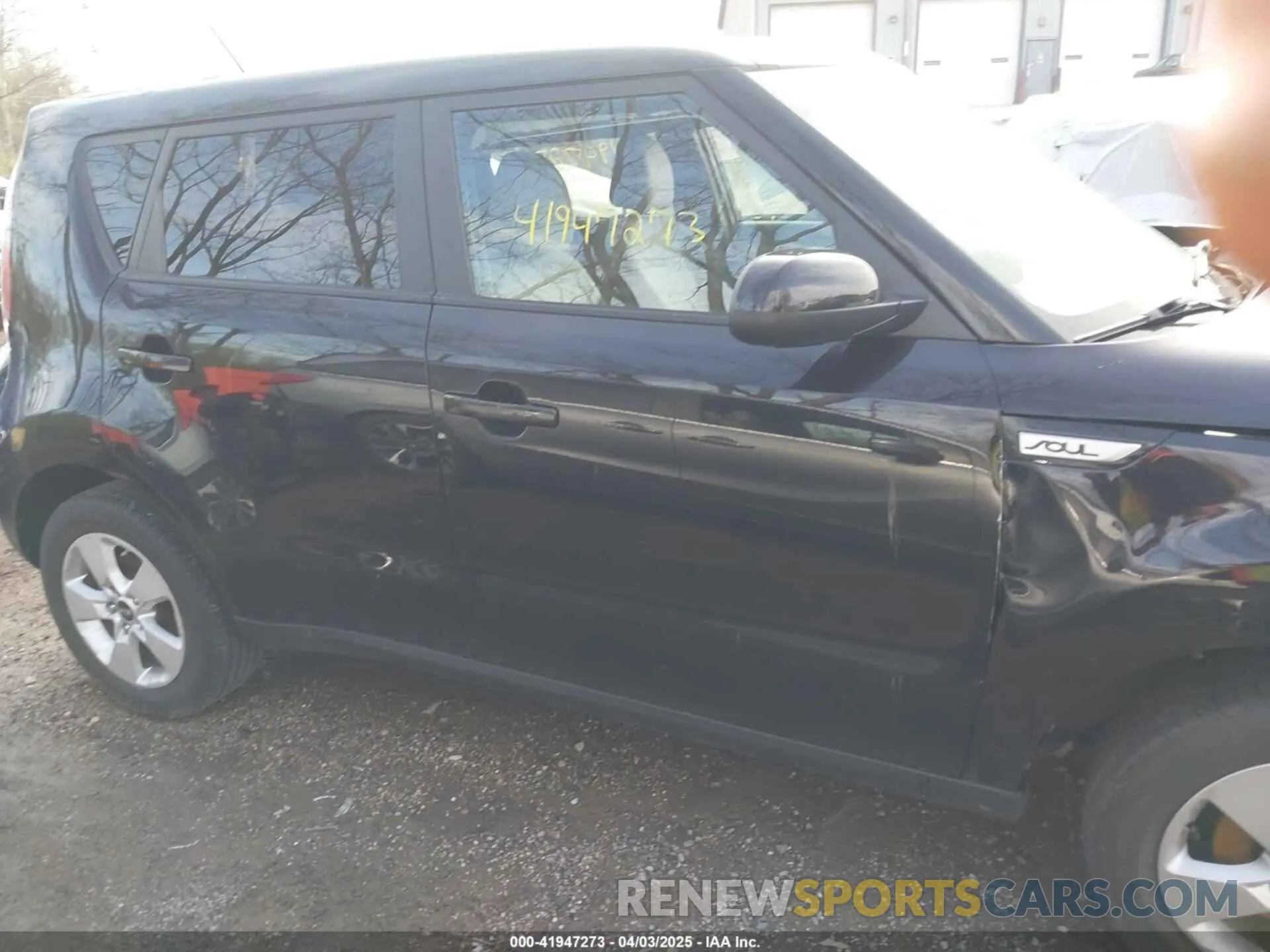 14 Photograph of a damaged car KNDJN2A22K7685873 KIA SOUL 2019