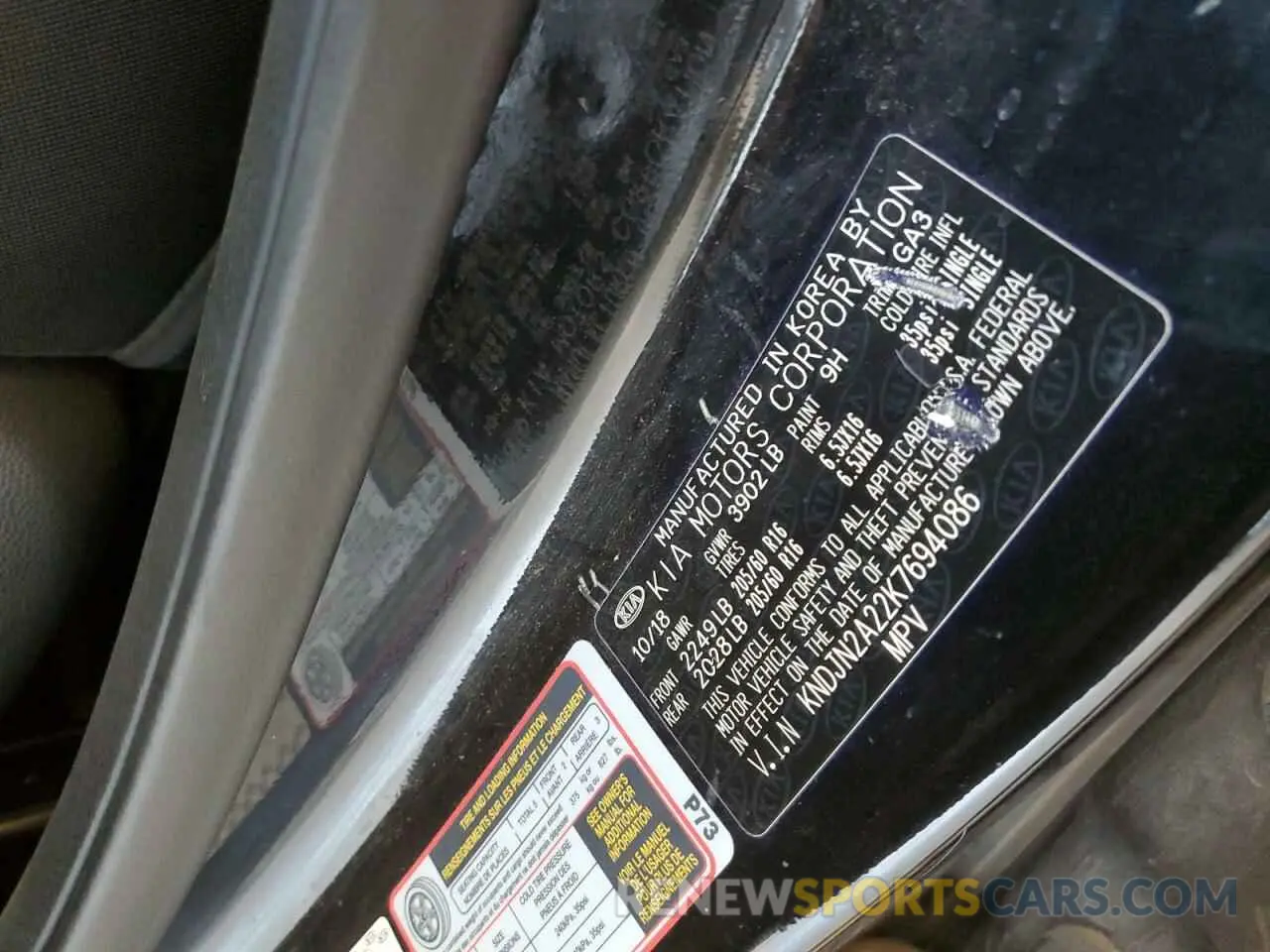 14 Photograph of a damaged car KNDJN2A22K7694086 KIA SOUL 2019