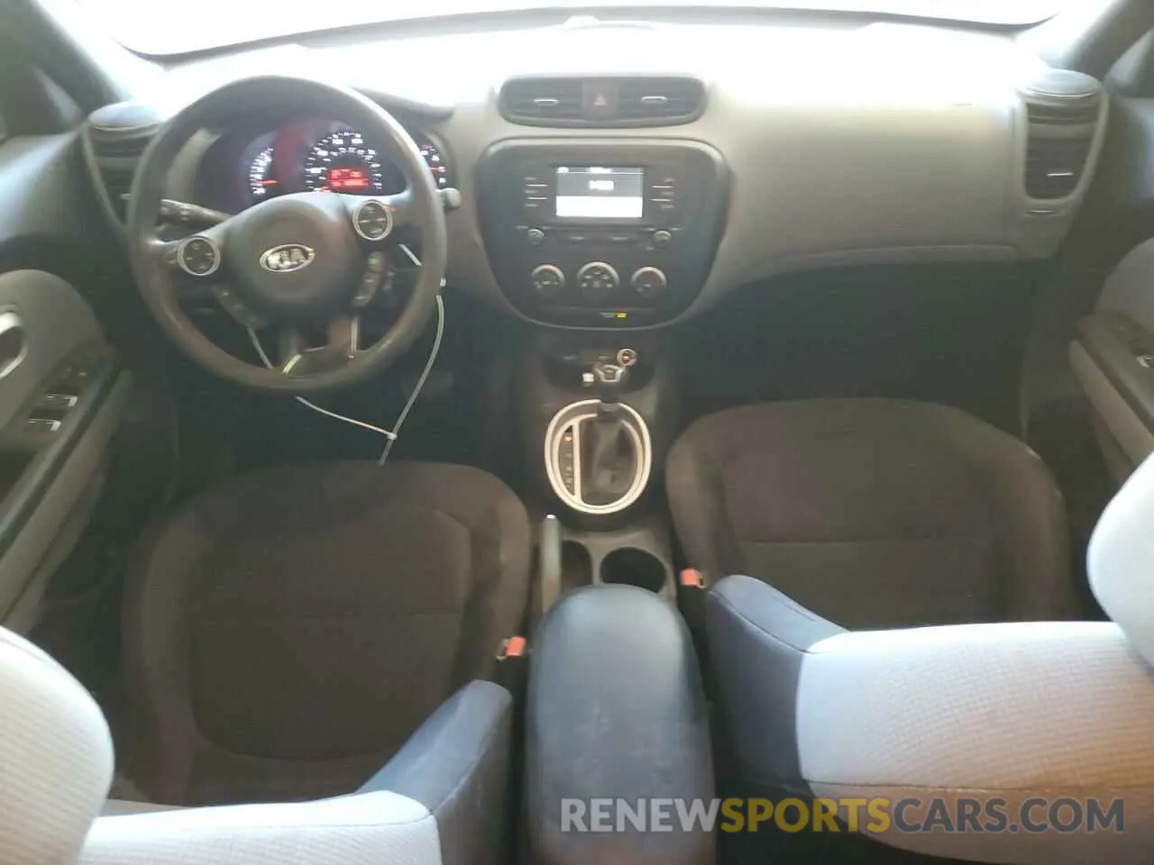 8 Photograph of a damaged car KNDJN2A22K7694086 KIA SOUL 2019