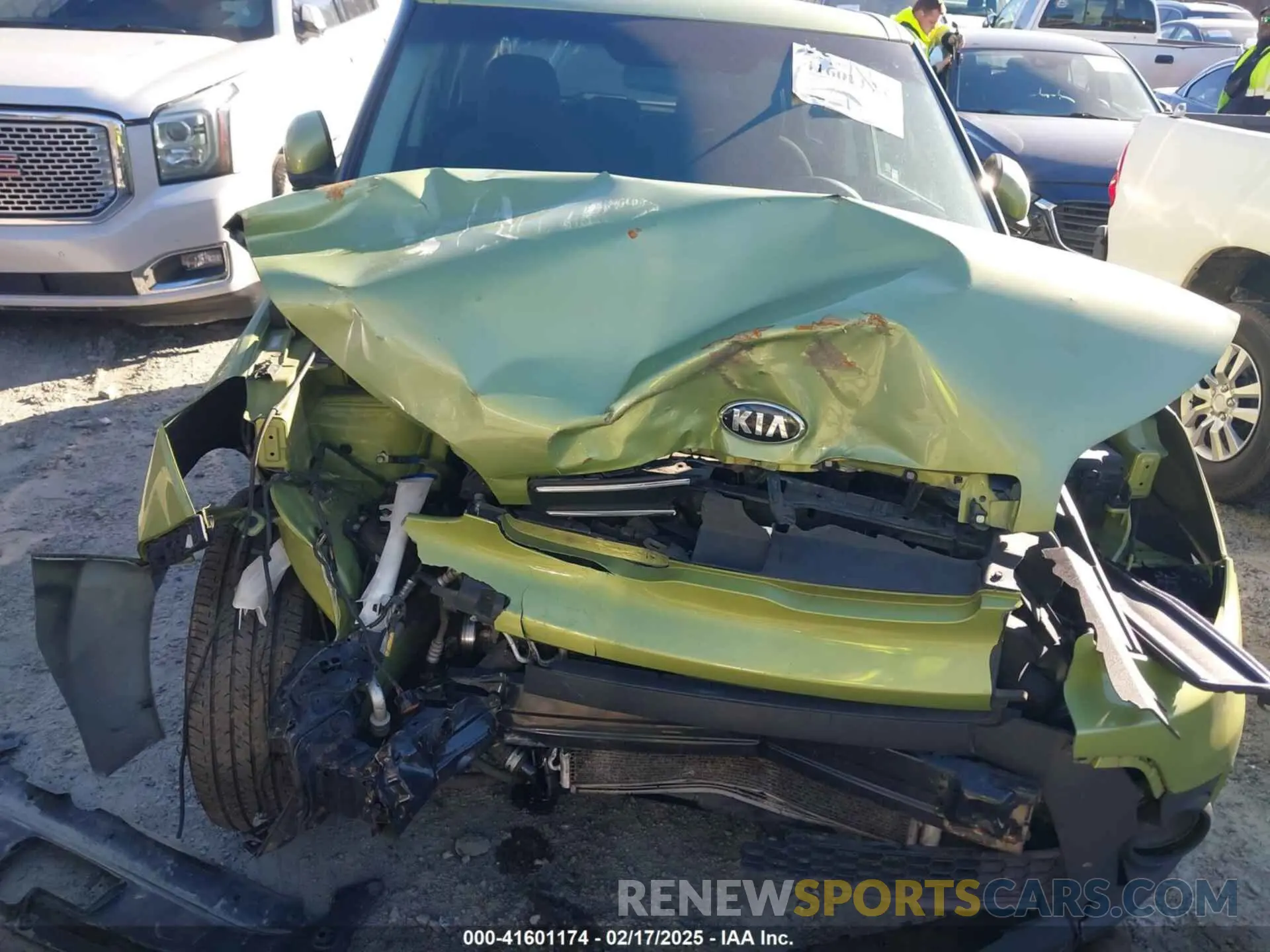 6 Photograph of a damaged car KNDJN2A22K7913306 KIA SOUL 2019