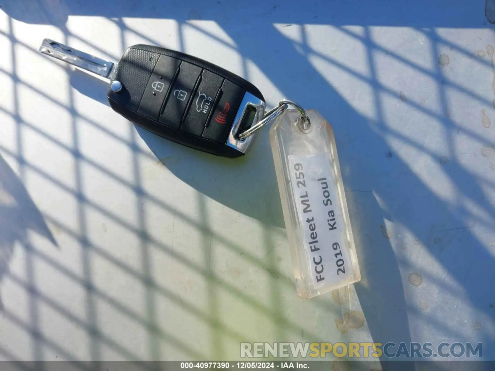 11 Photograph of a damaged car KNDJN2A23K7015460 KIA SOUL 2019