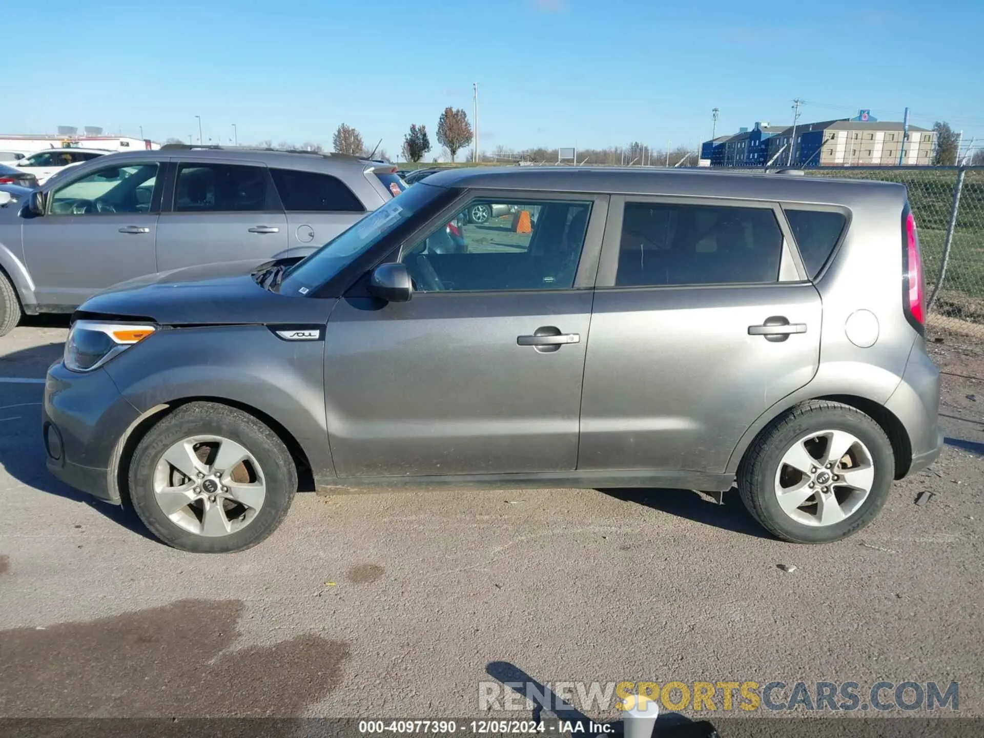 15 Photograph of a damaged car KNDJN2A23K7015460 KIA SOUL 2019