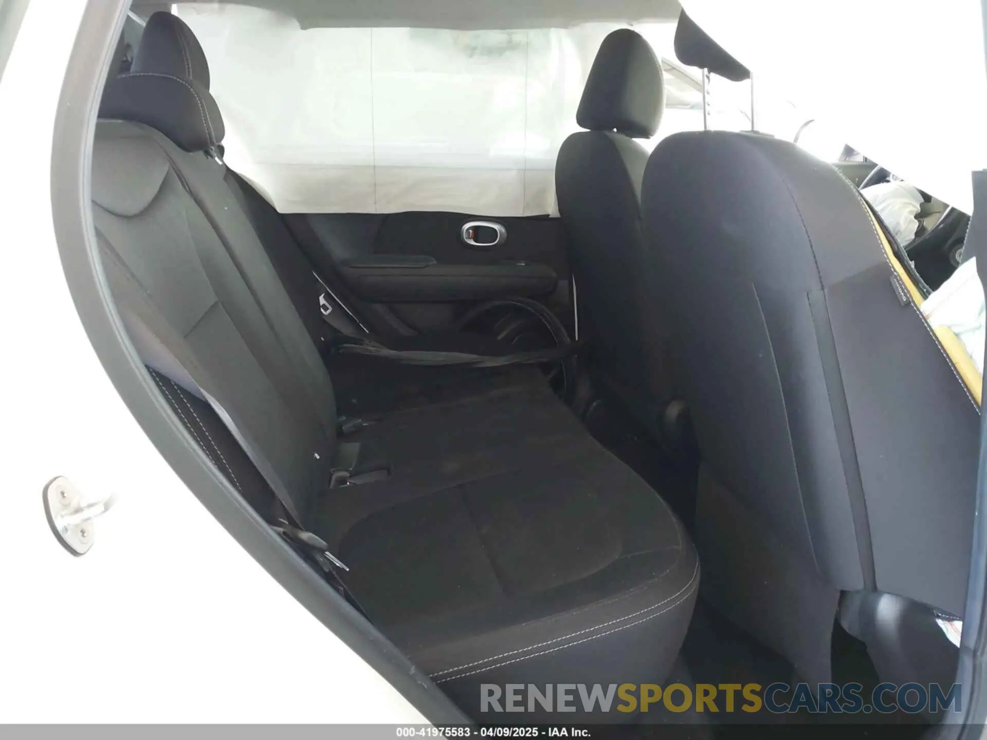 8 Photograph of a damaged car KNDJN2A23K7019489 KIA SOUL 2019