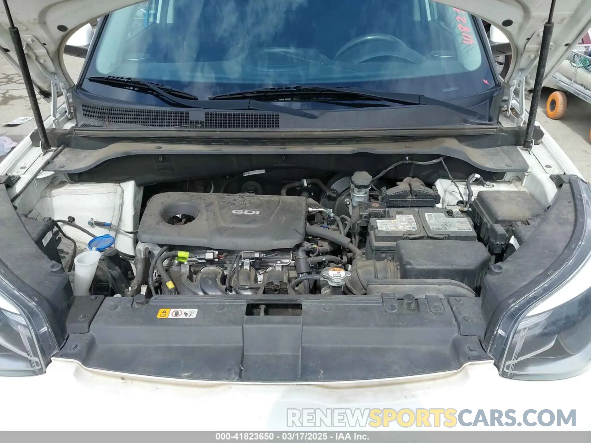 10 Photograph of a damaged car KNDJN2A23K7026104 KIA SOUL 2019